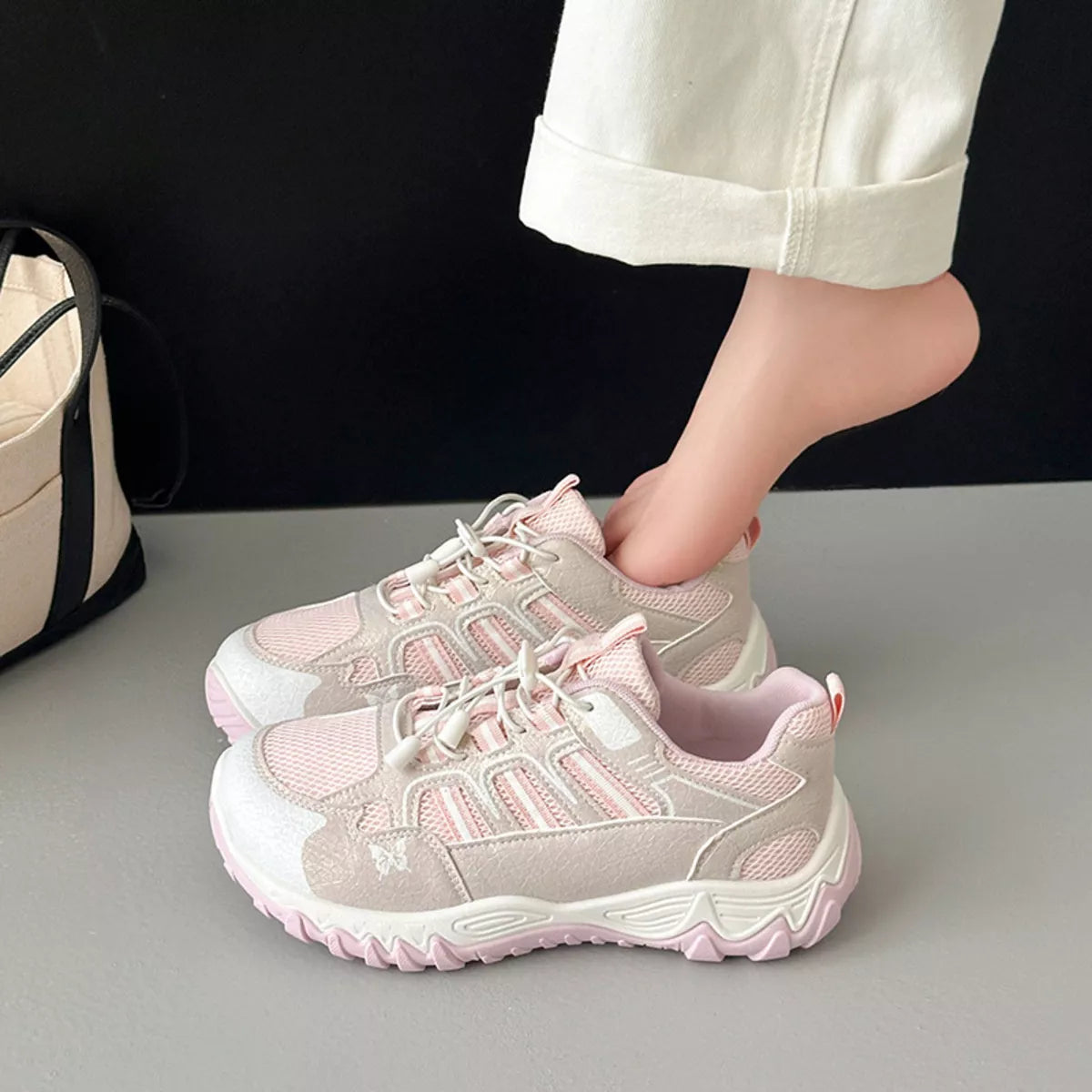 Round Toe Lace Up Sneakers
