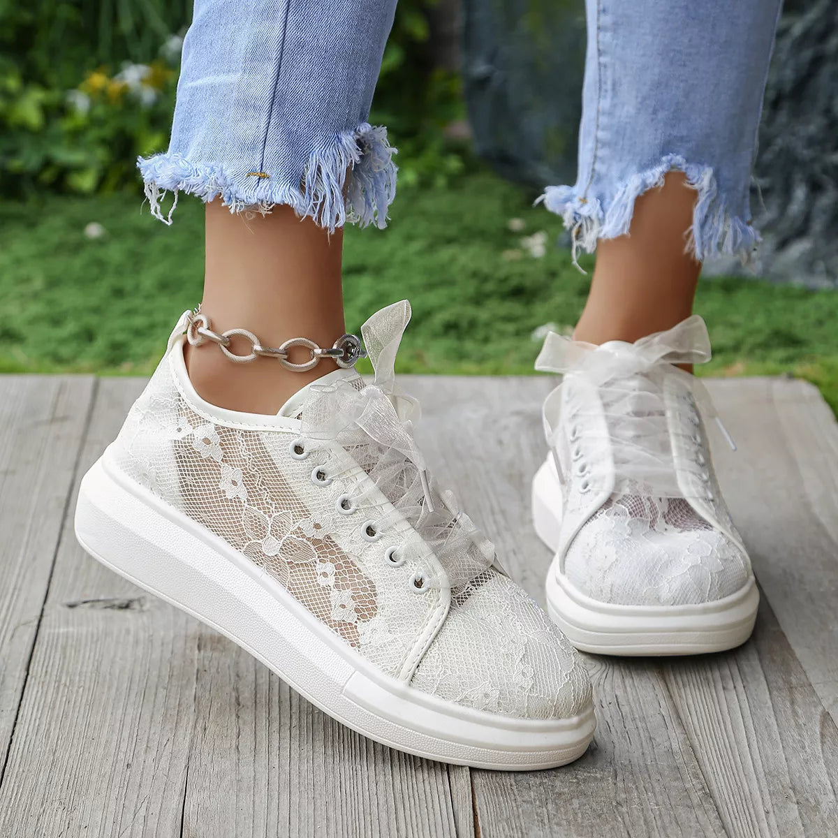 Lace Round Toe Sneakers - Lilixa.store