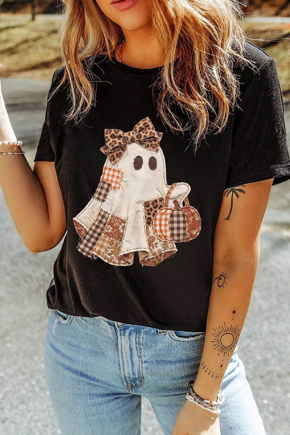Full Size Halloween Ghost Applique Short Sleeve T-Shirt Plus Size - Lilixa.store