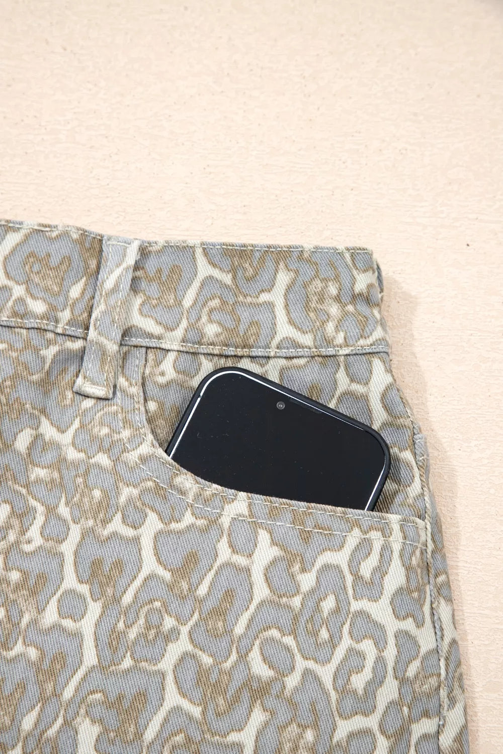 Raw Edge Leopard Print Denim Shorts - Lilixa.store