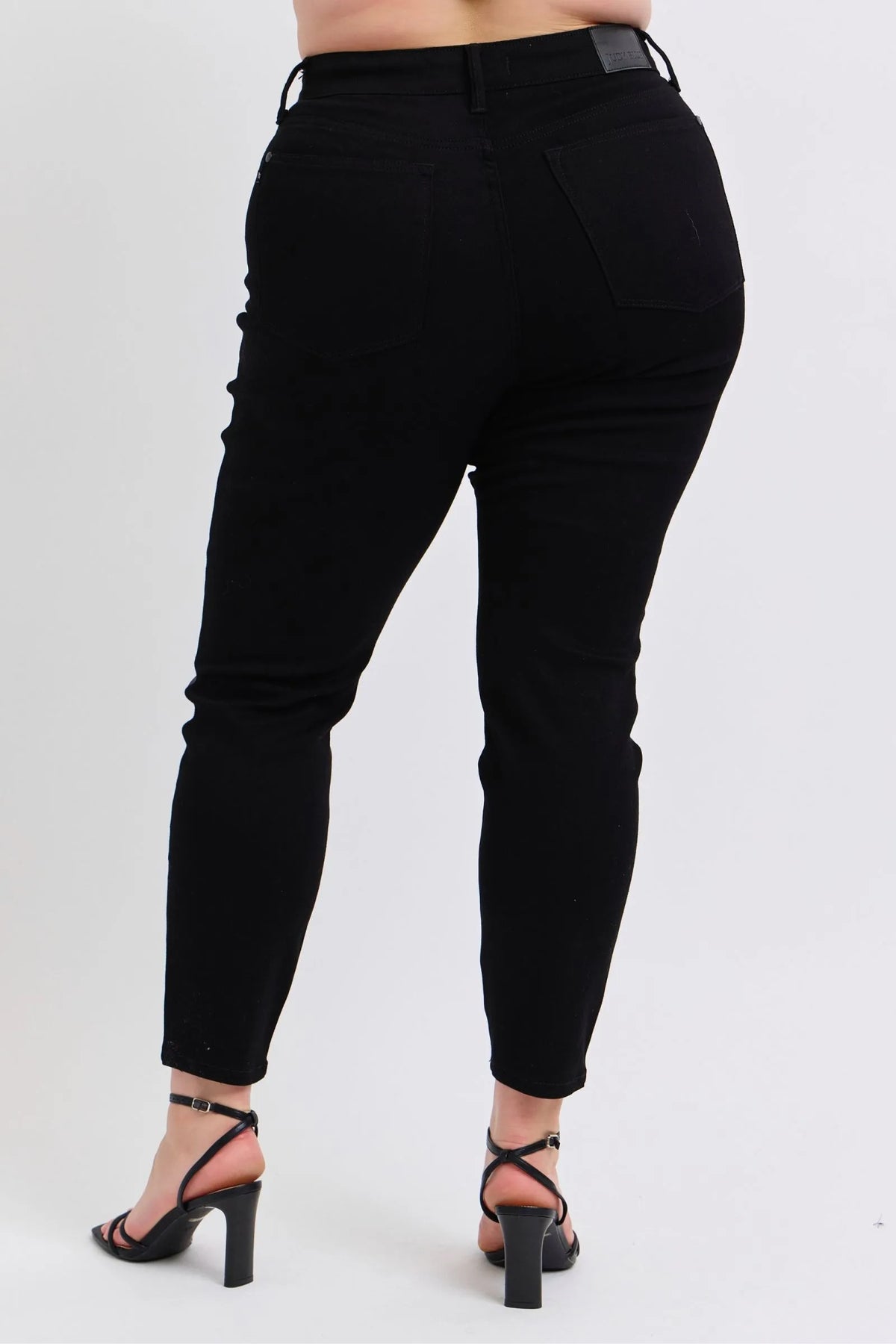 Judy Blue Plus Size HW Faux Leather Skinny Pants - Lilixa.store