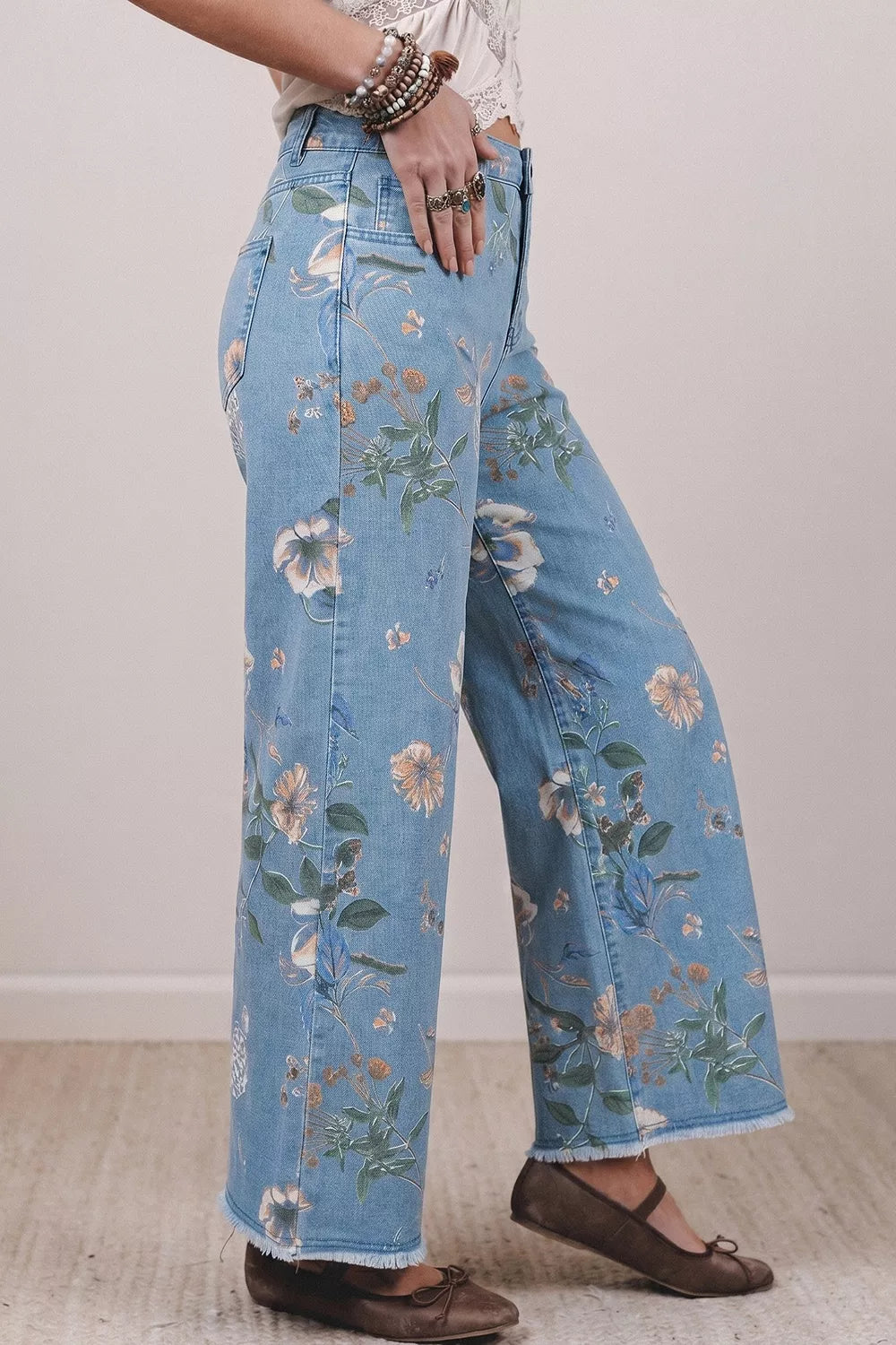 Floral Print Wide-Leg Jeans - Lilixa.store