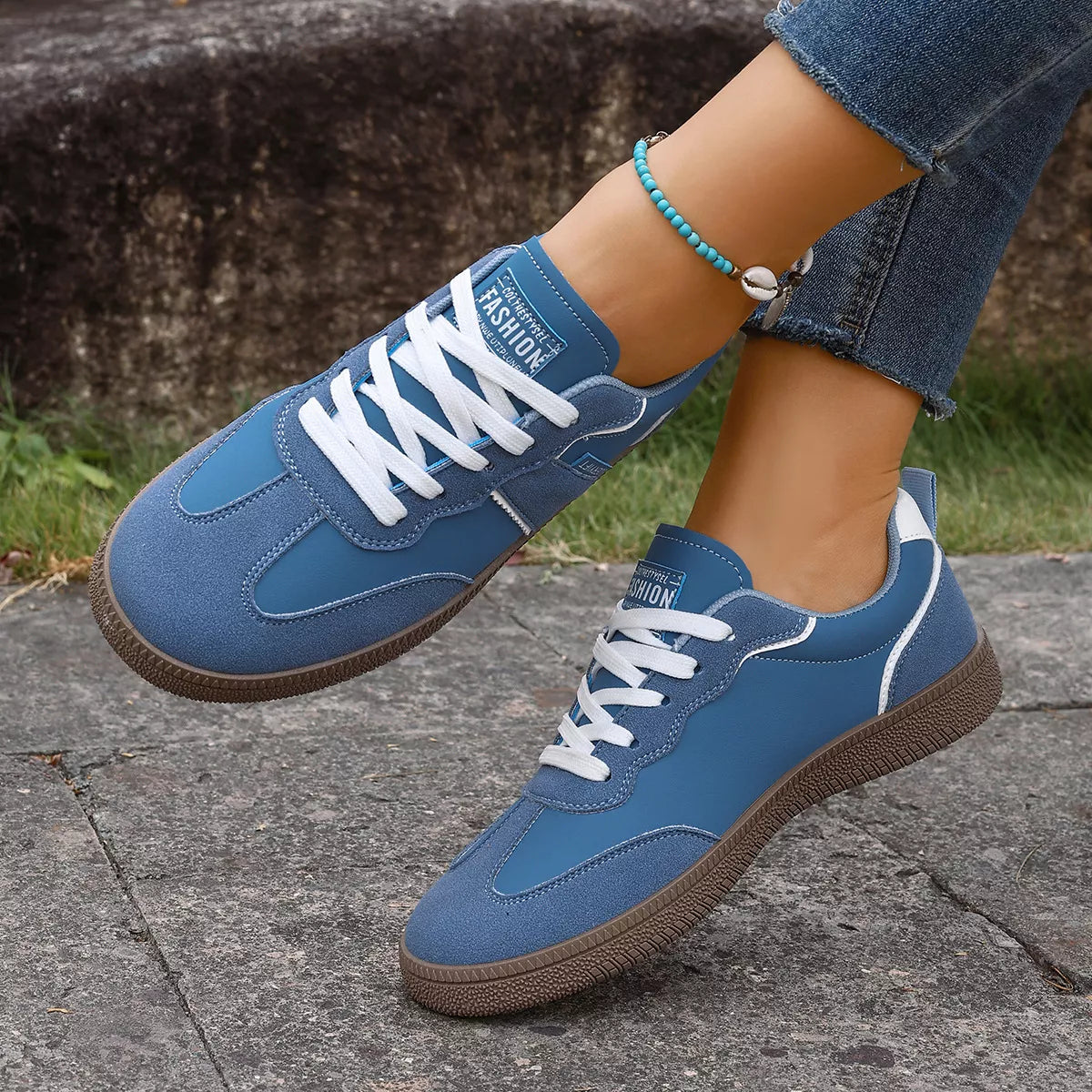 Round Toe Lace Up Sneakers - Lilixa.store