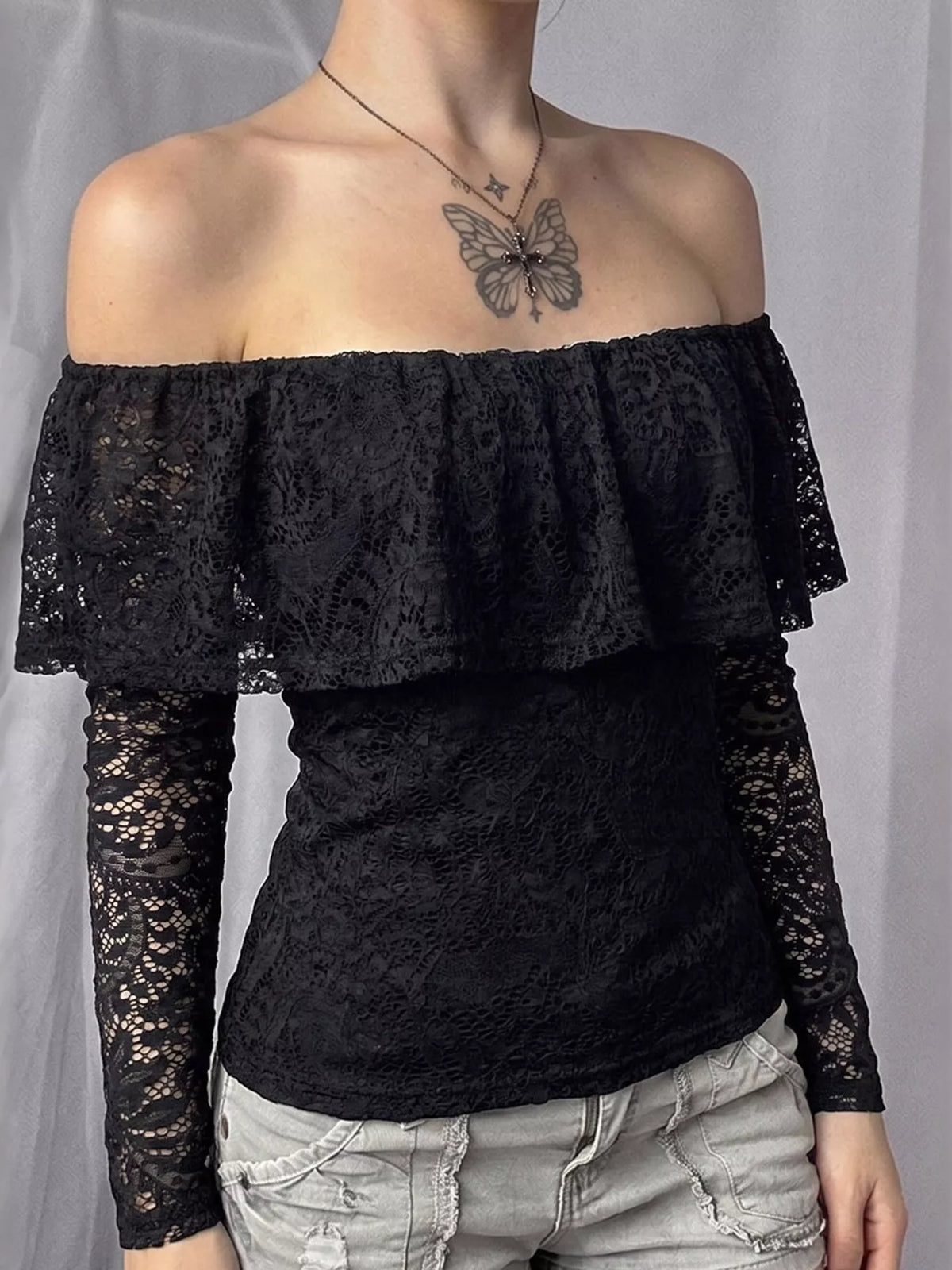 Off-Shoulder Lace Trim Long Sleeve T-Shirt