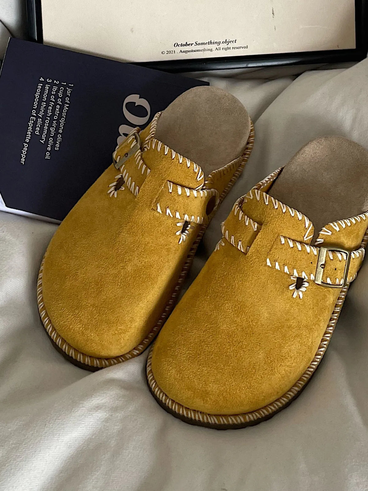 Round Toe Flats Slip-Ons in Yellow