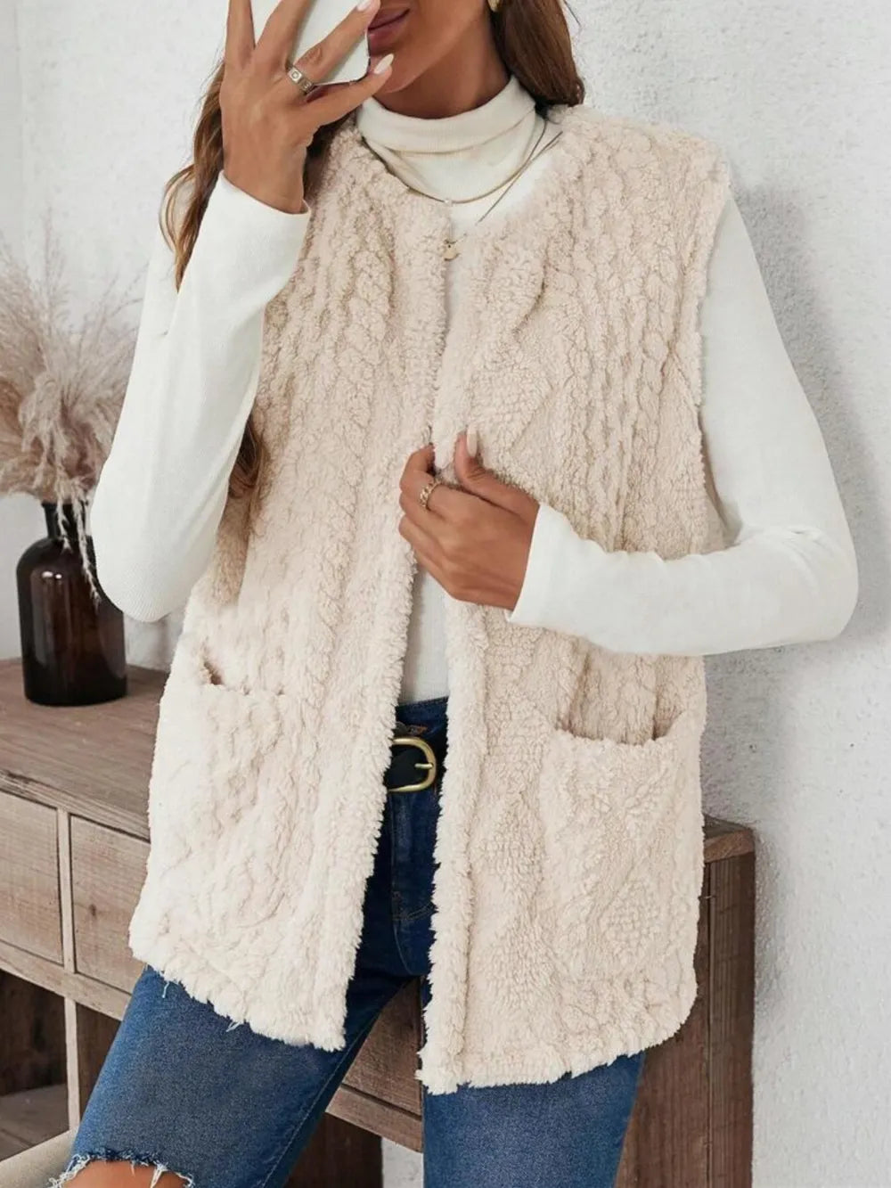 Fuzzy Open Front Vest with Pockets in Dust Storm