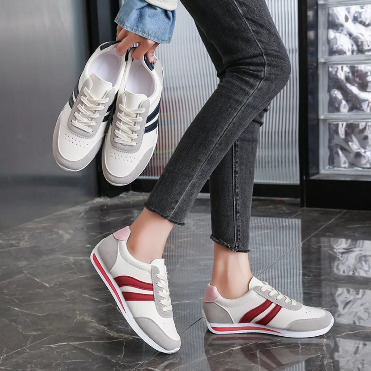 Round Toe Lace Up Sneakers - Lilixa.store