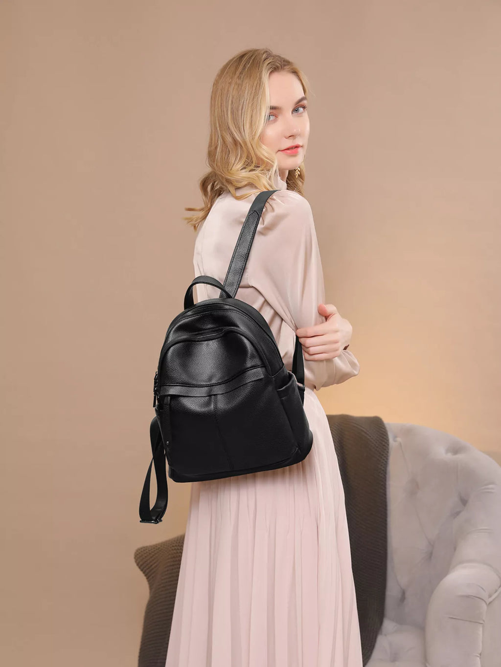 Minimalist Chic PU Leather Casual Backpack Bag in Black, view 3