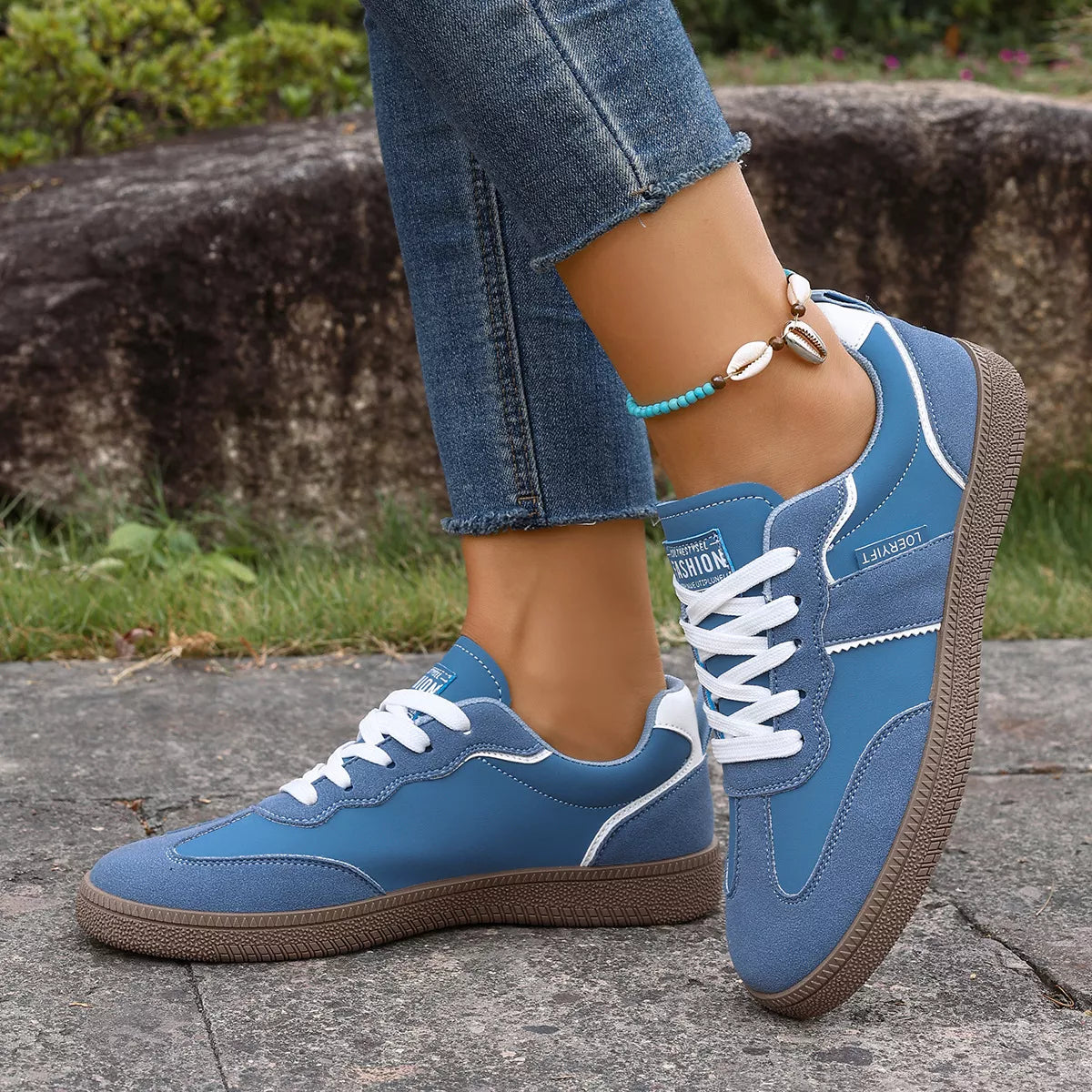 Round Toe Lace Up Sneakers - Lilixa.store
