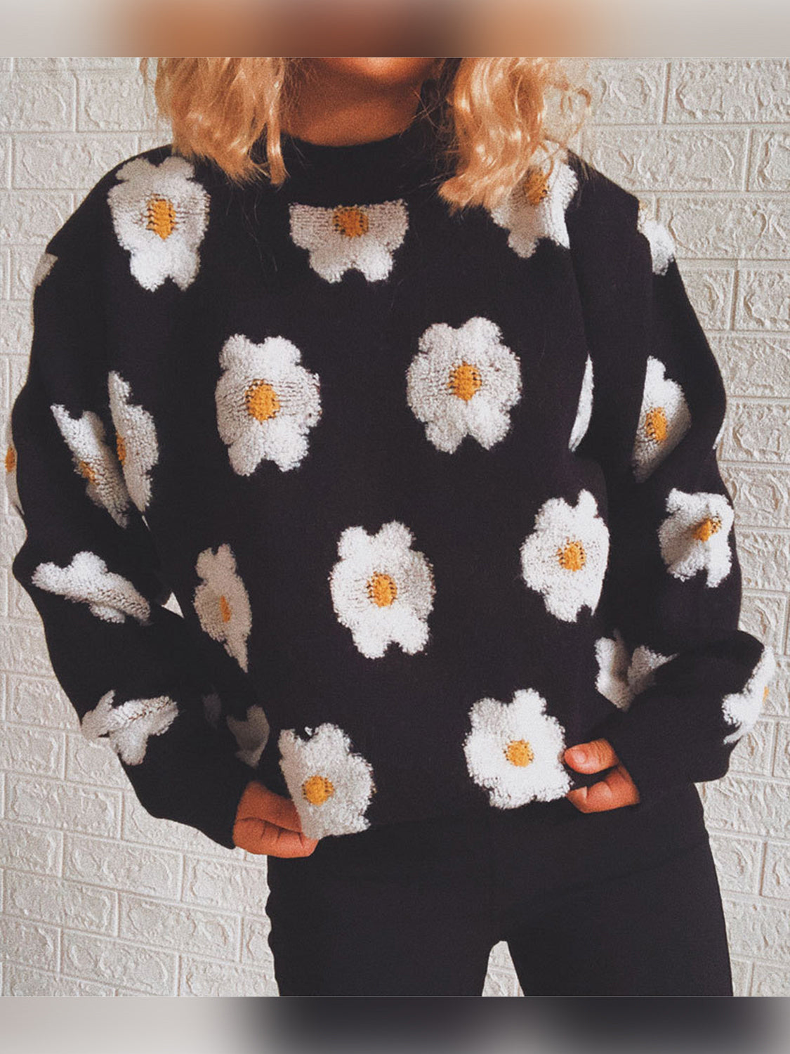 Flower Round Neck Long Sleeve Sweater in Black