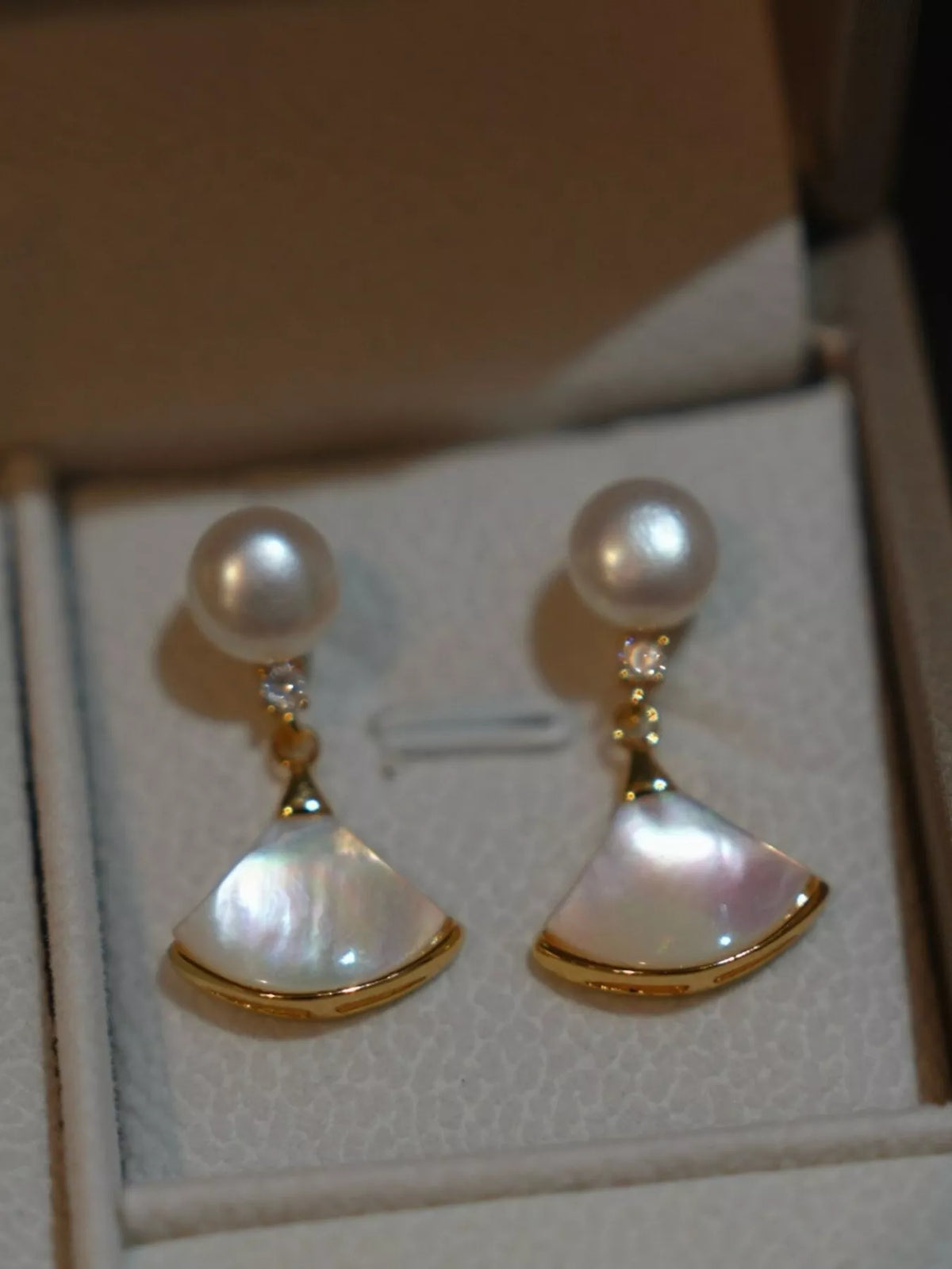 Fan-Shaped Pearl Drop Earrings - Lilixa.store