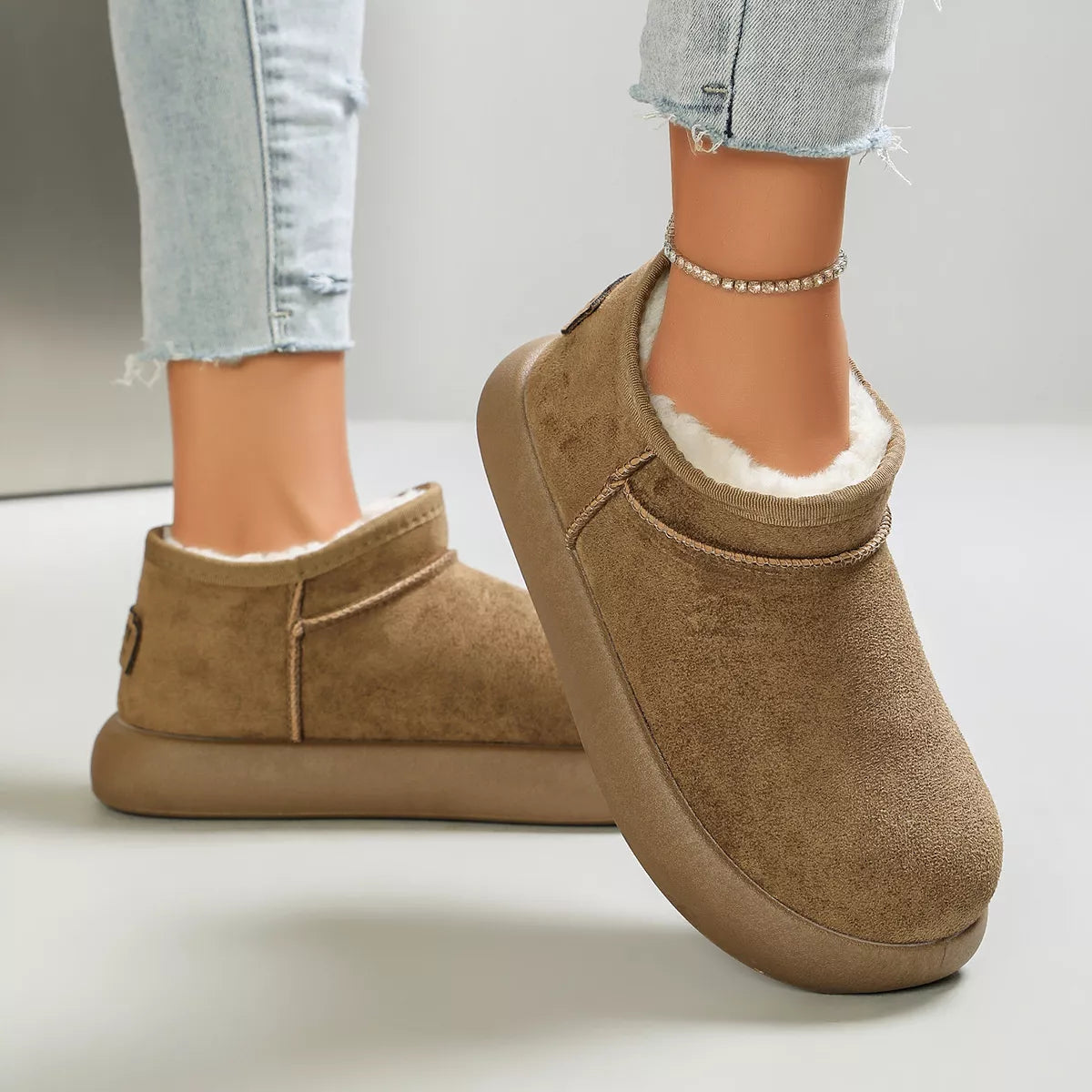 Round Toe Platform Boots