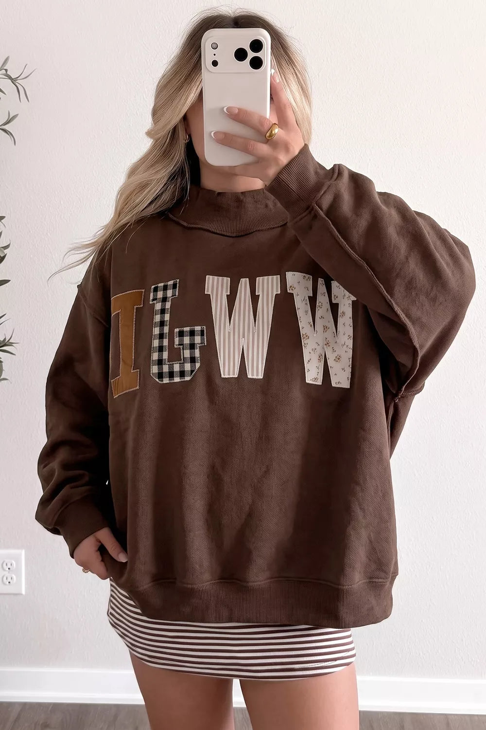WWJD Mixed Pattern Embroidered Patch Graphic Mock Neck Sweatshirt in Dark Brown