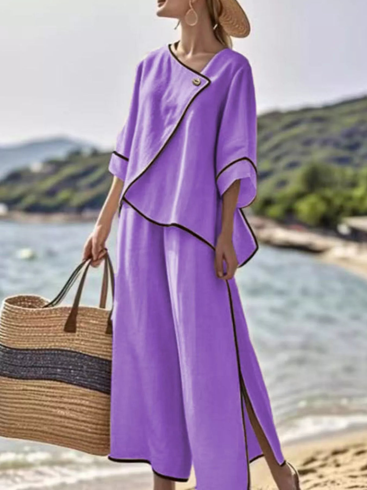 Full Size Contrast Trim Top and Wide Leg Pants Set Plus Size - Lilixa.store