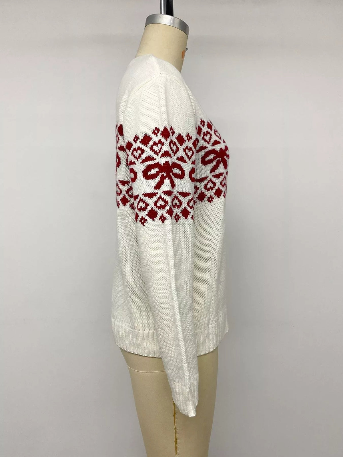 Bow Pattern Long Sleeve Christmas Sweater