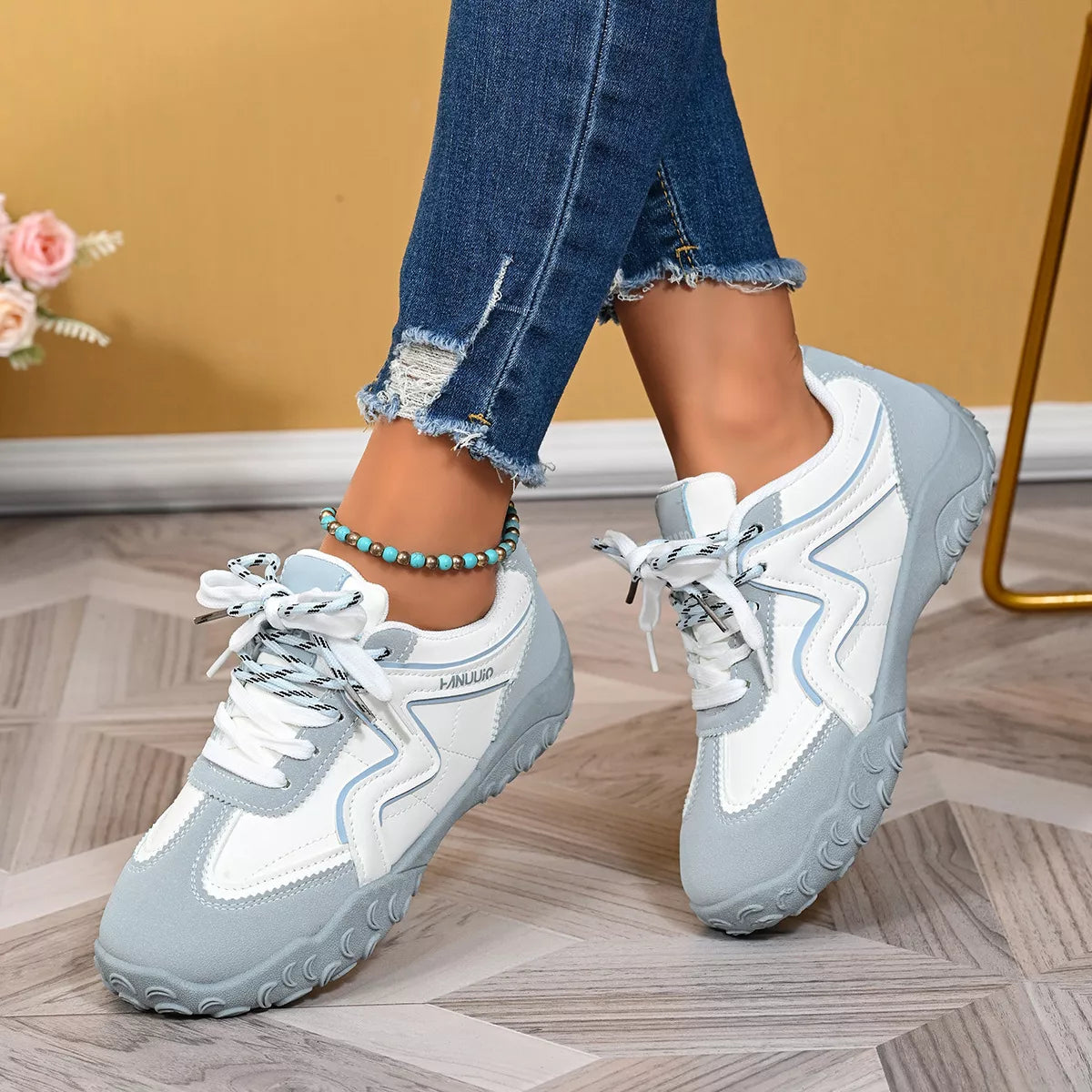 Round Toe Lace Up Sneakers - Lilixa.store