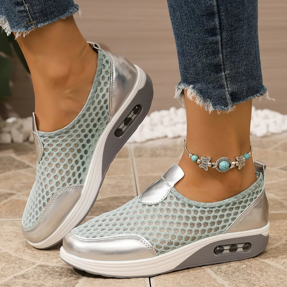 Round Toe Mesh Sneakers - Lilixa.store