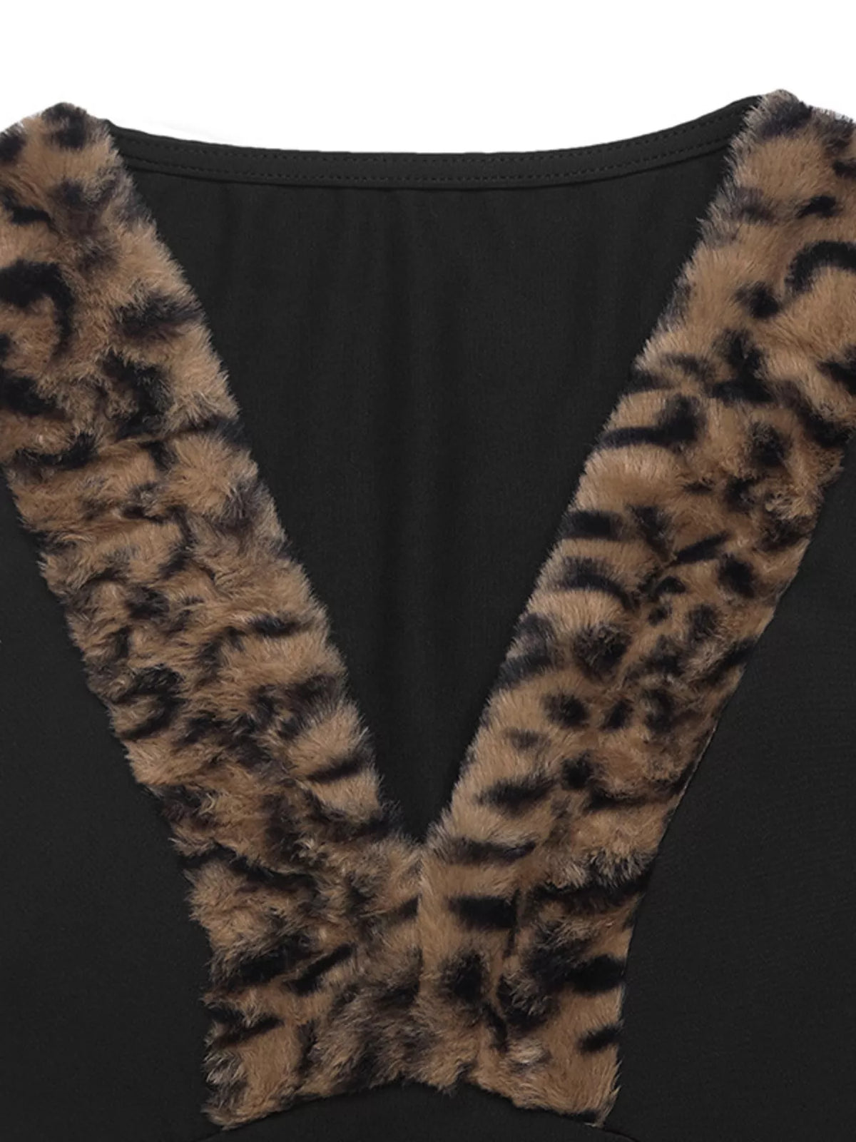 Leopard Trim V-Neck Long Sleeve Bodysuit - Lilixa.store