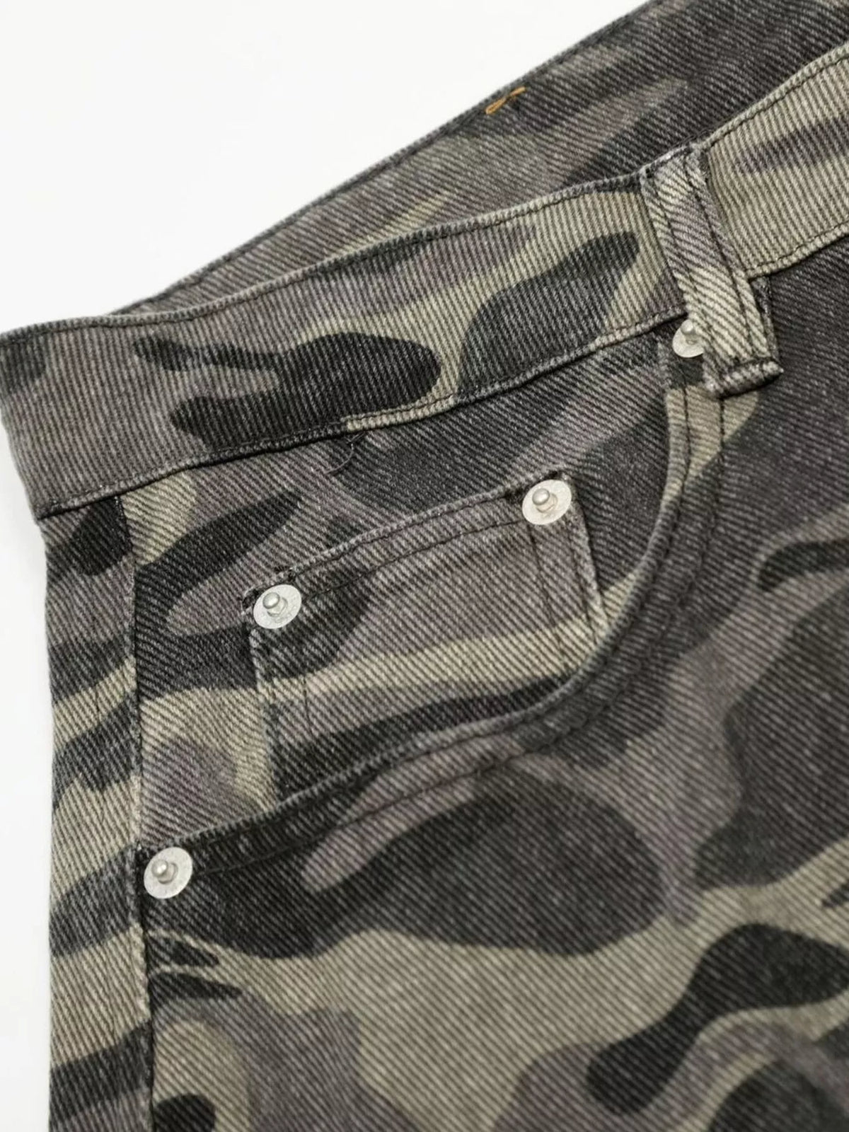 Men's Camouflage Cargo Pants in Camouflage Color, view 8