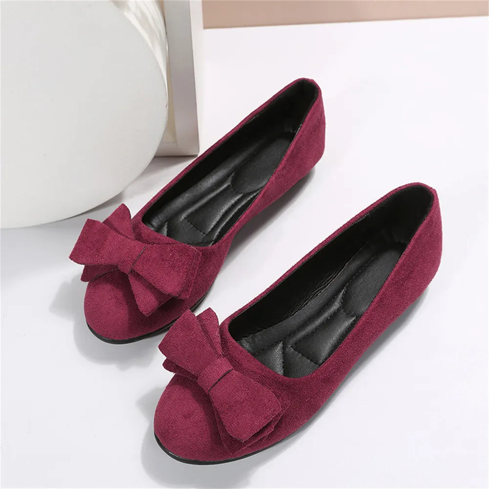 Bow Solid Color Round Toe Flat Slip-Ons in Burgundy