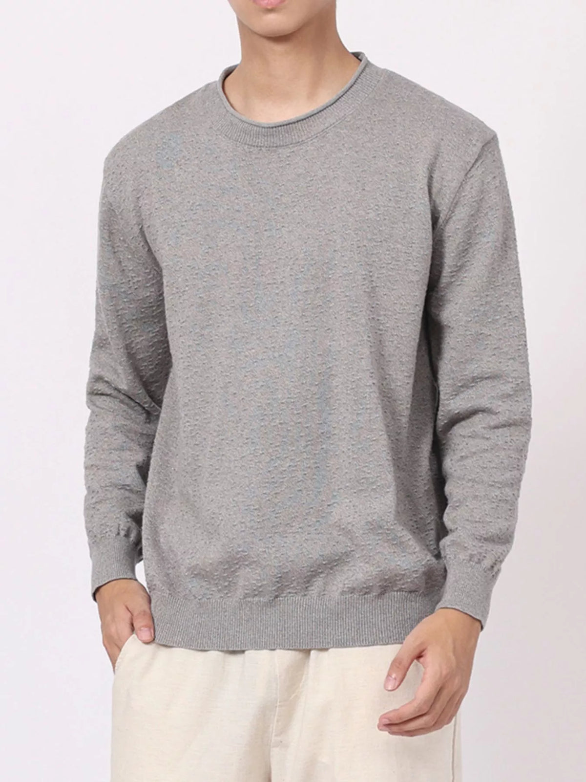 Men's Plus Size Textured Crew Neck Sweater in Floral Gray