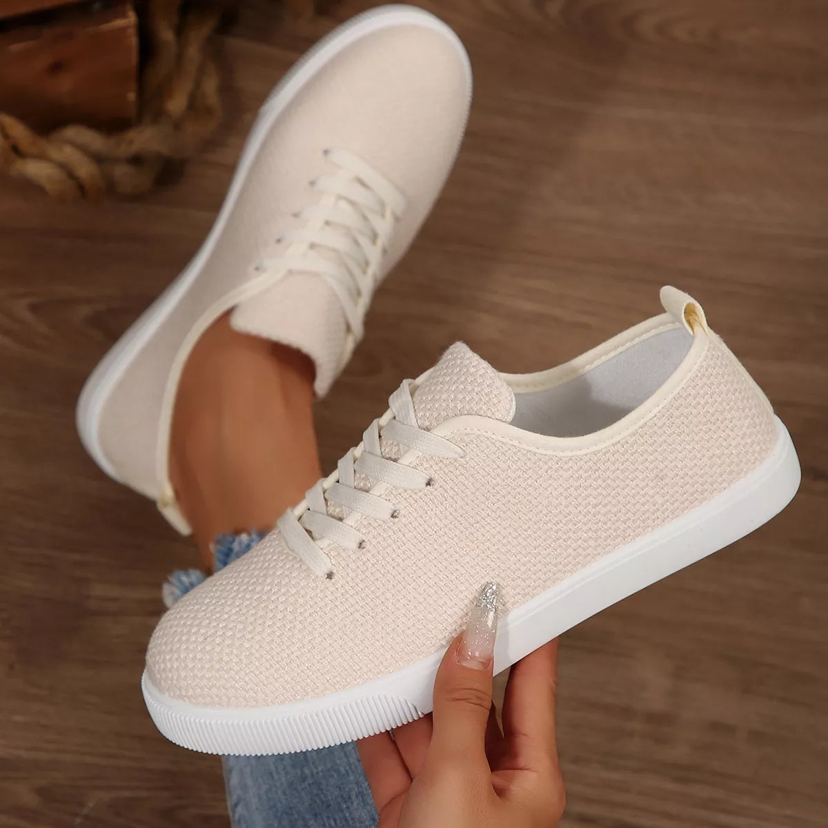 Round Toe Lace Up Sneakers - Lilixa.store