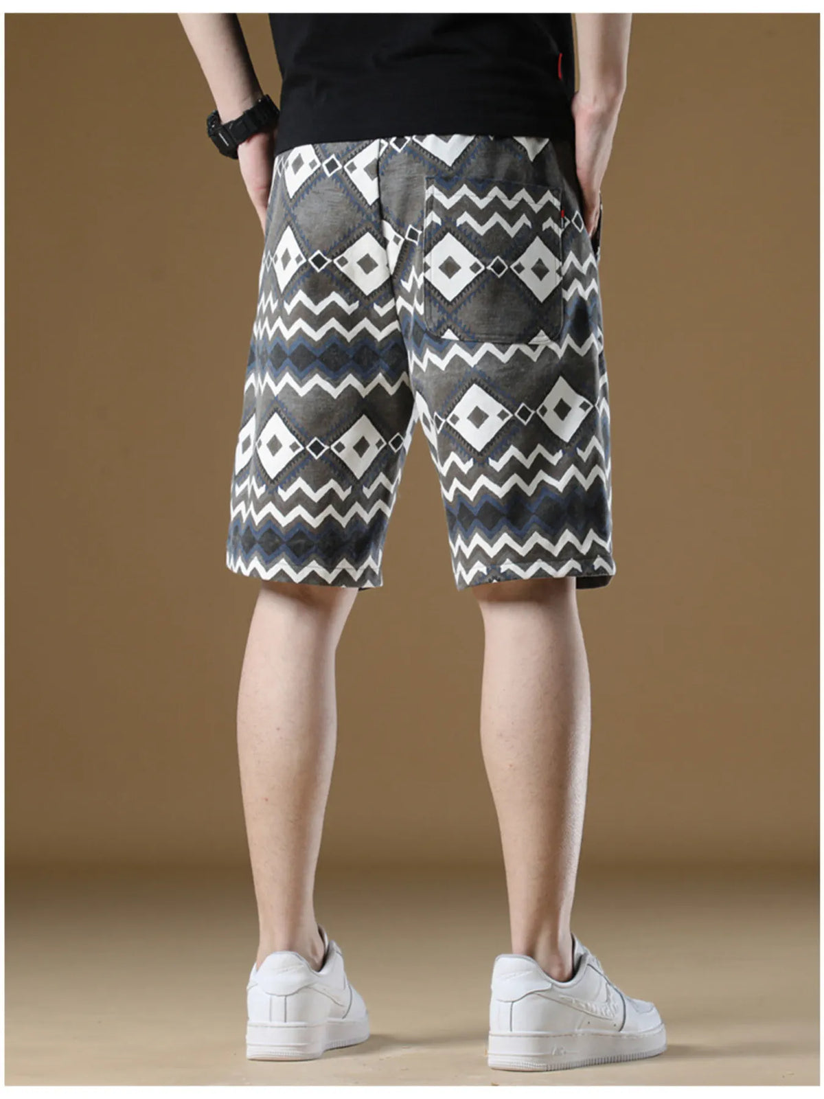 Men's Plus Size Geometric Pattern Drawstring Casual Shorts, view 4