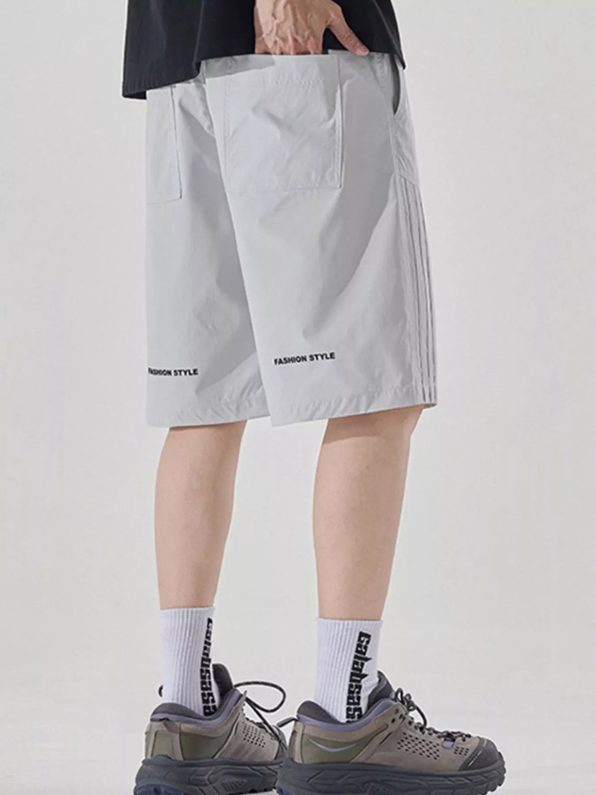 Men's Plus Size Drawstring Loose Fit Shorts, view 3