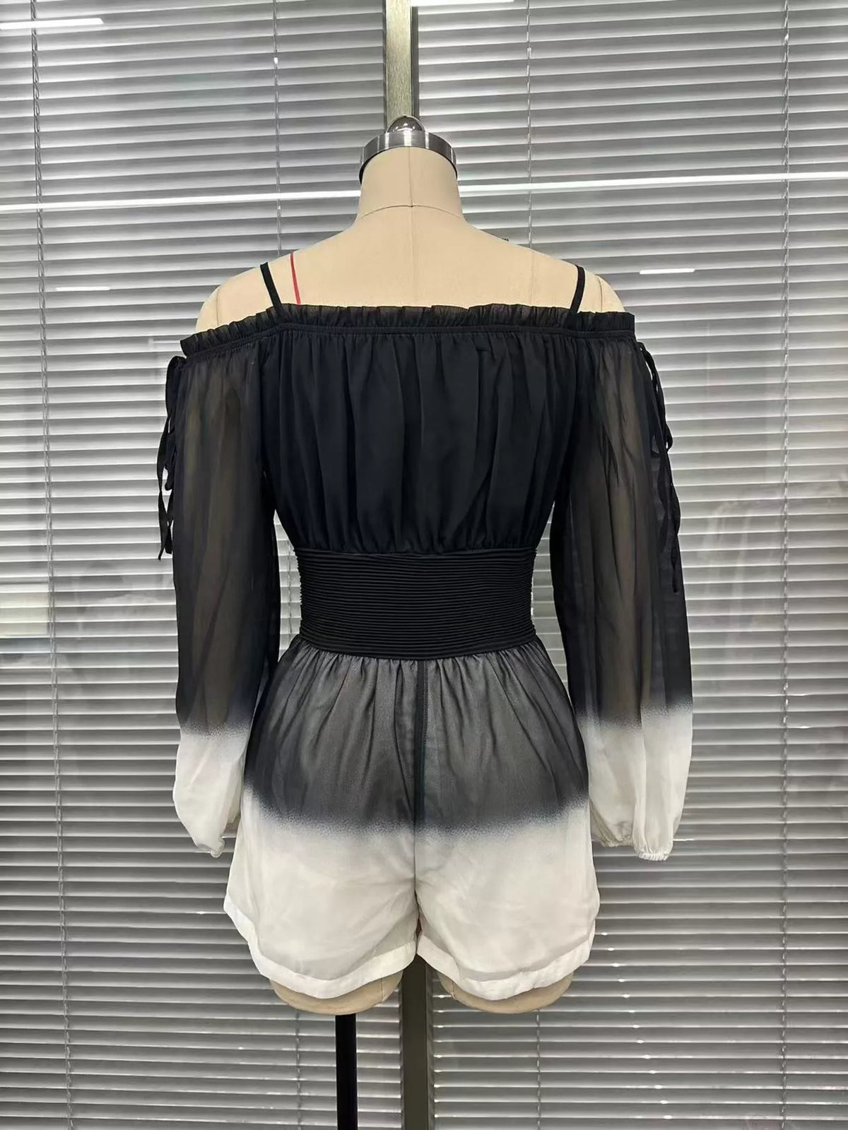 Gradient Spaghetti Strap Romper - Lilixa.store