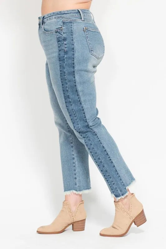 Judy Blue Full Size Vintage Wash Side Panel Detail with Fray Hem Slim Plus Size - Lilixa.store