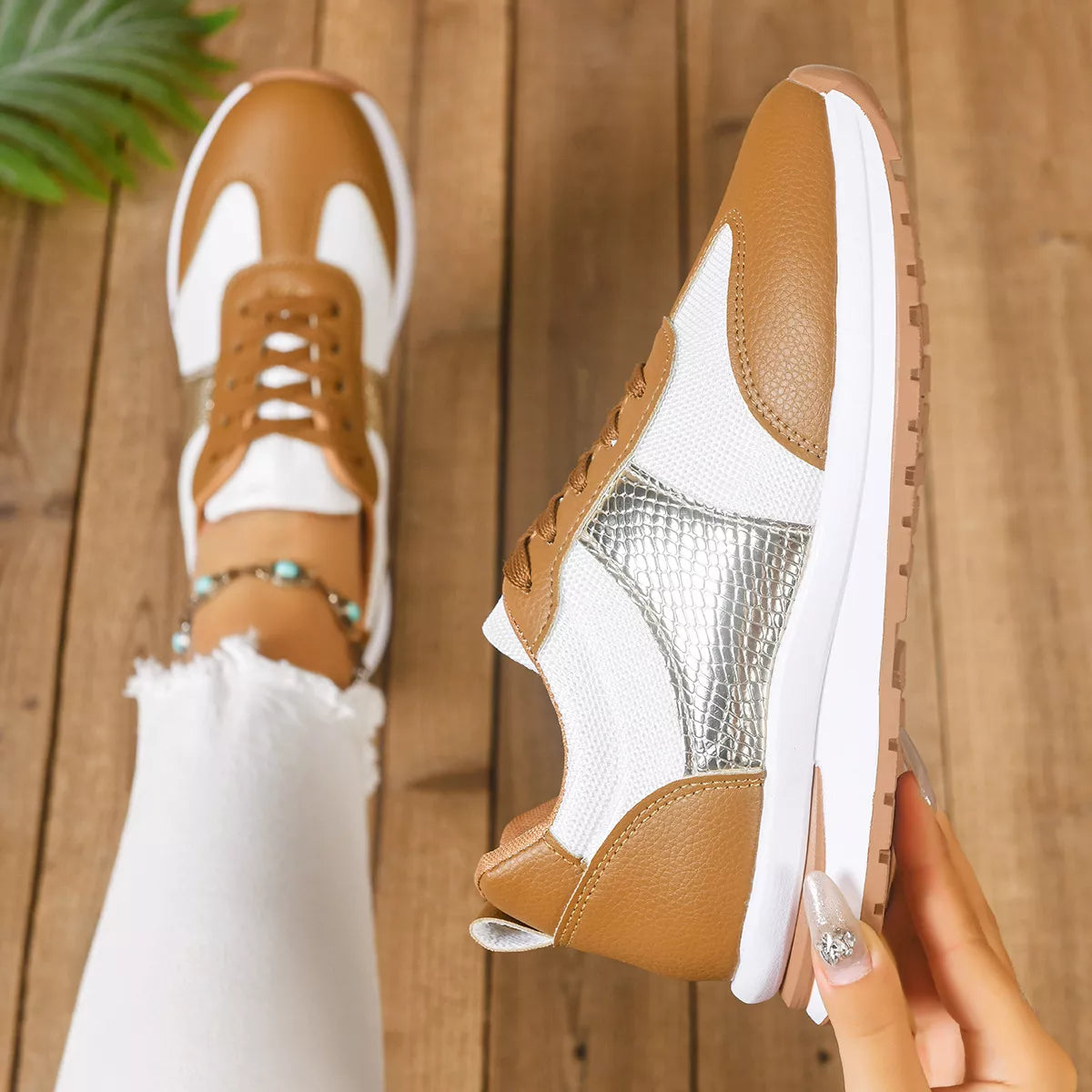 Round Toe Lace Up Sneakers - Lilixa.store
