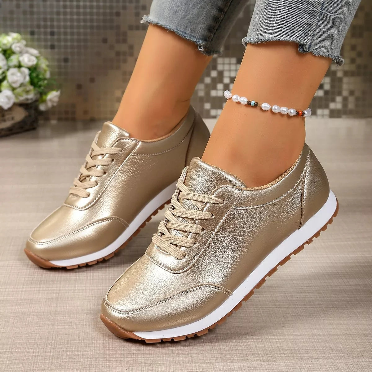 Round Toe Lace Up Sneakers - Lilixa.store