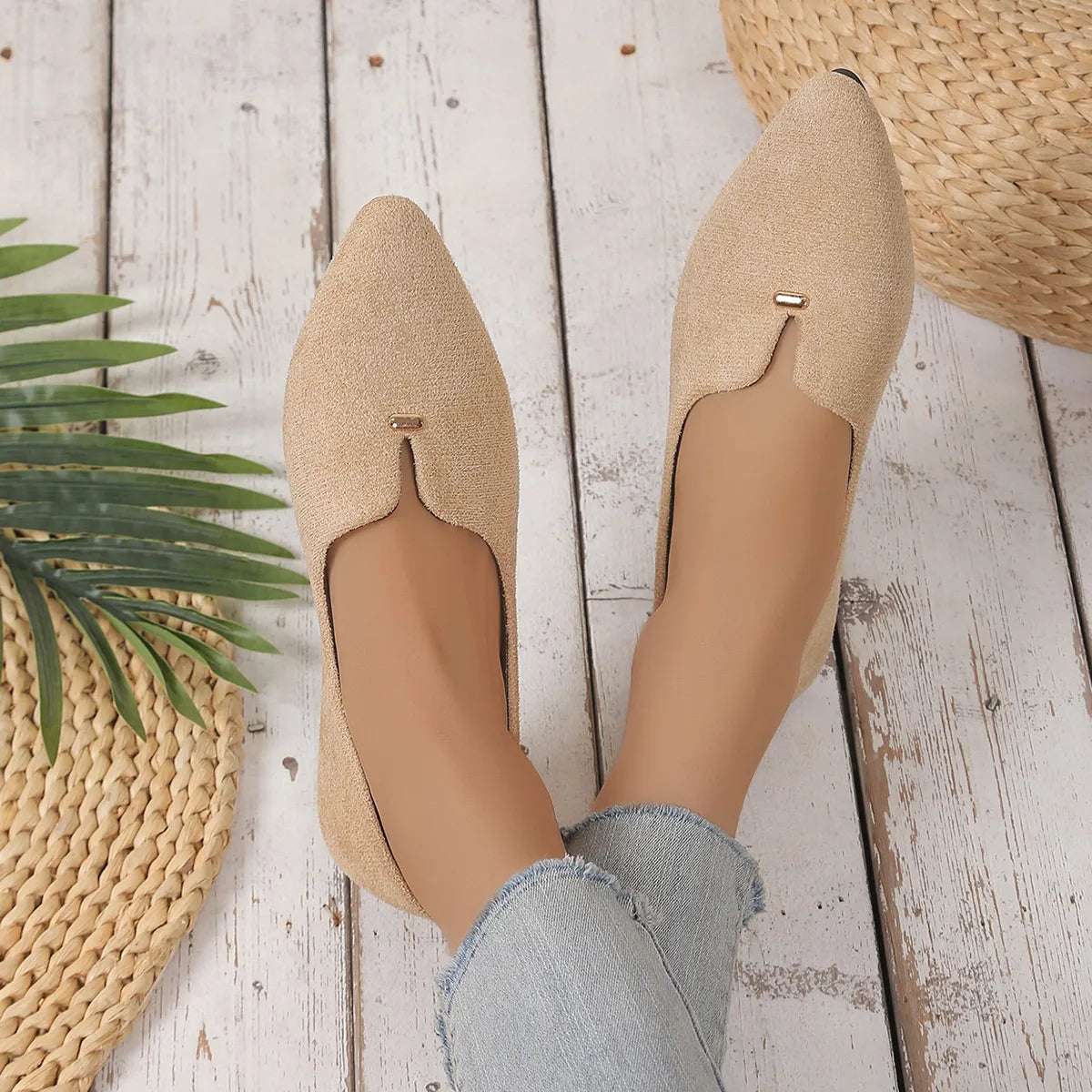 Point Toe Flats Slip-Ons in Apricot