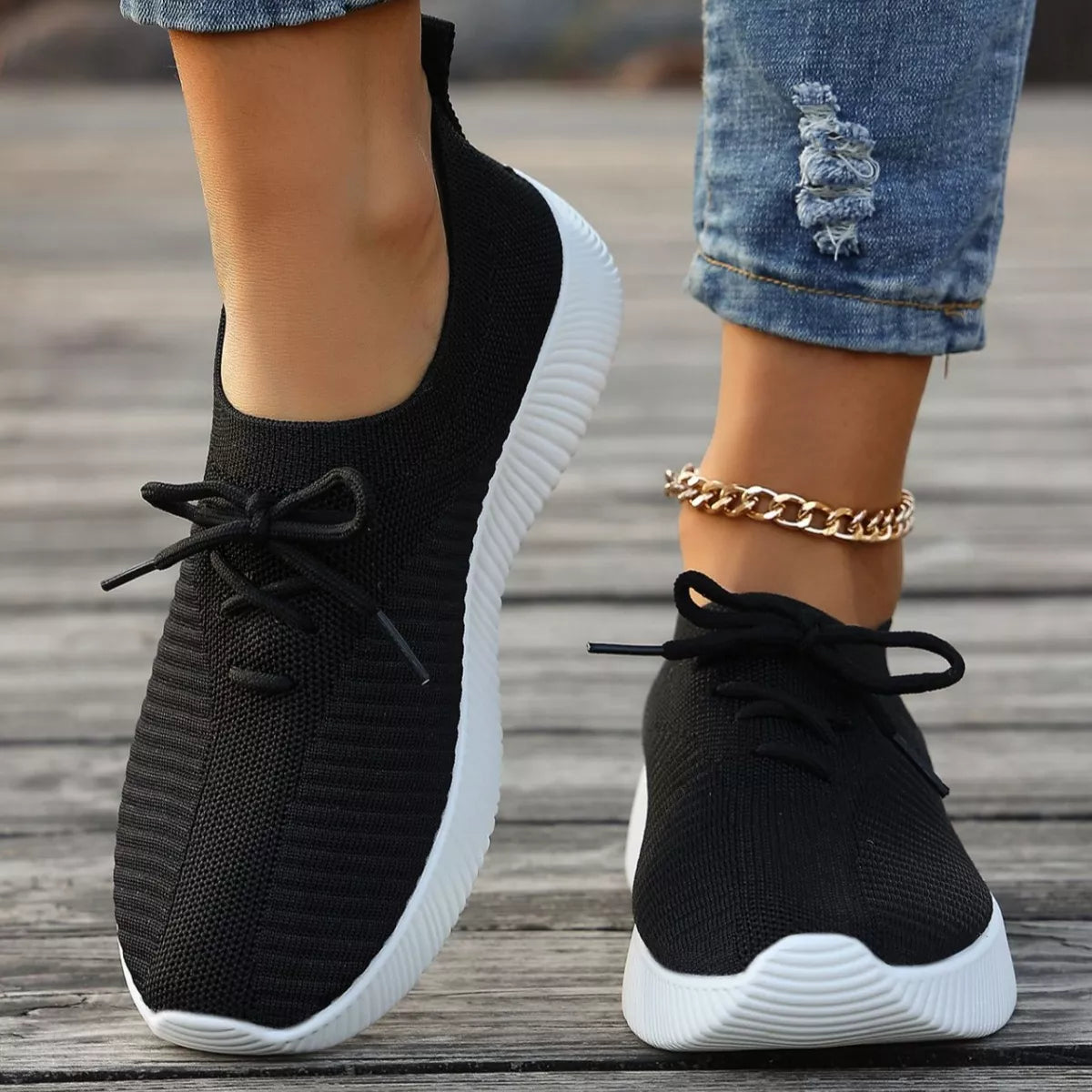 Round Toe Lace Up Sneakers - Lilixa.store