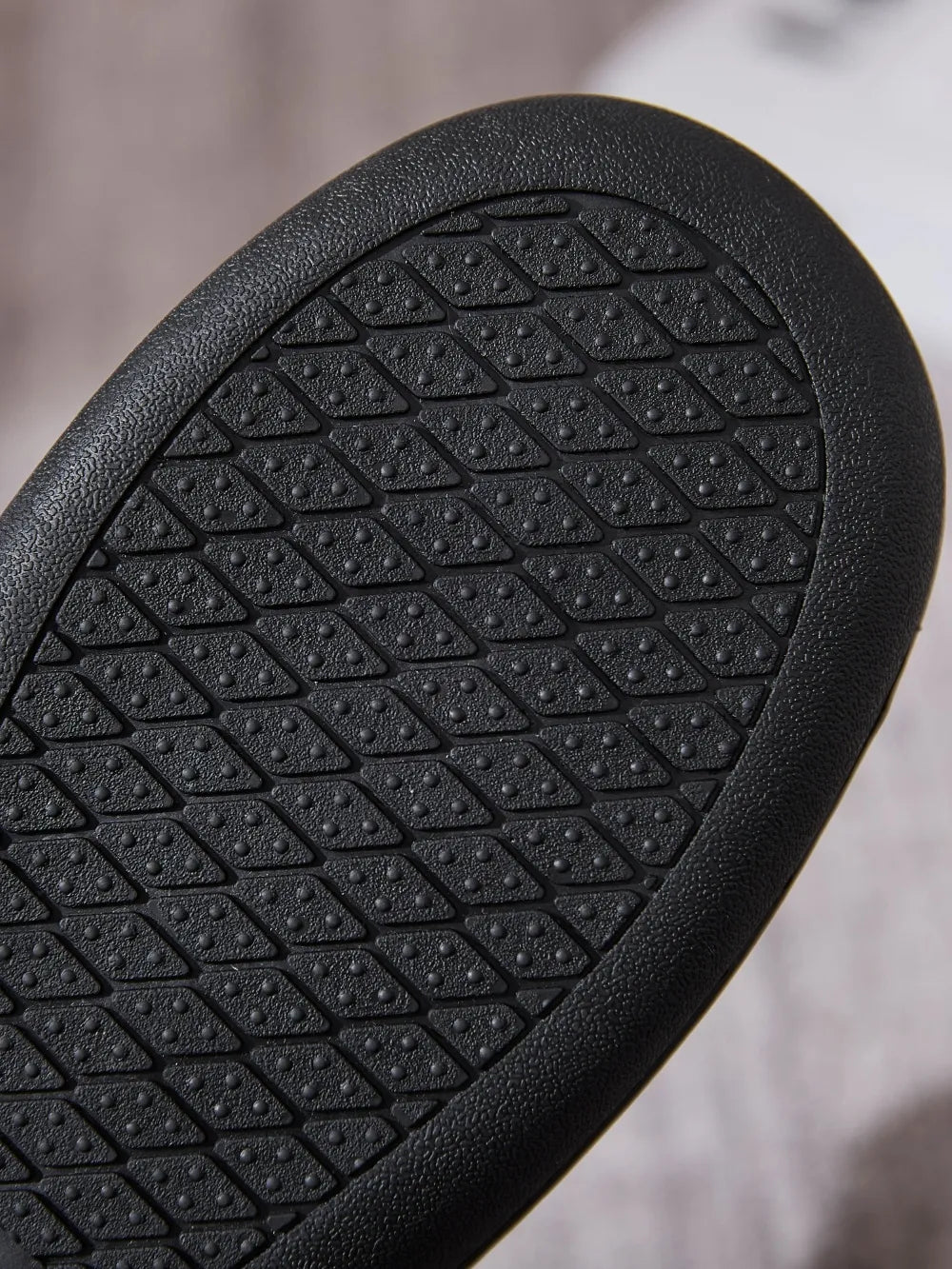 Contrast Round Toe Flat Slippers - Lilixa.store