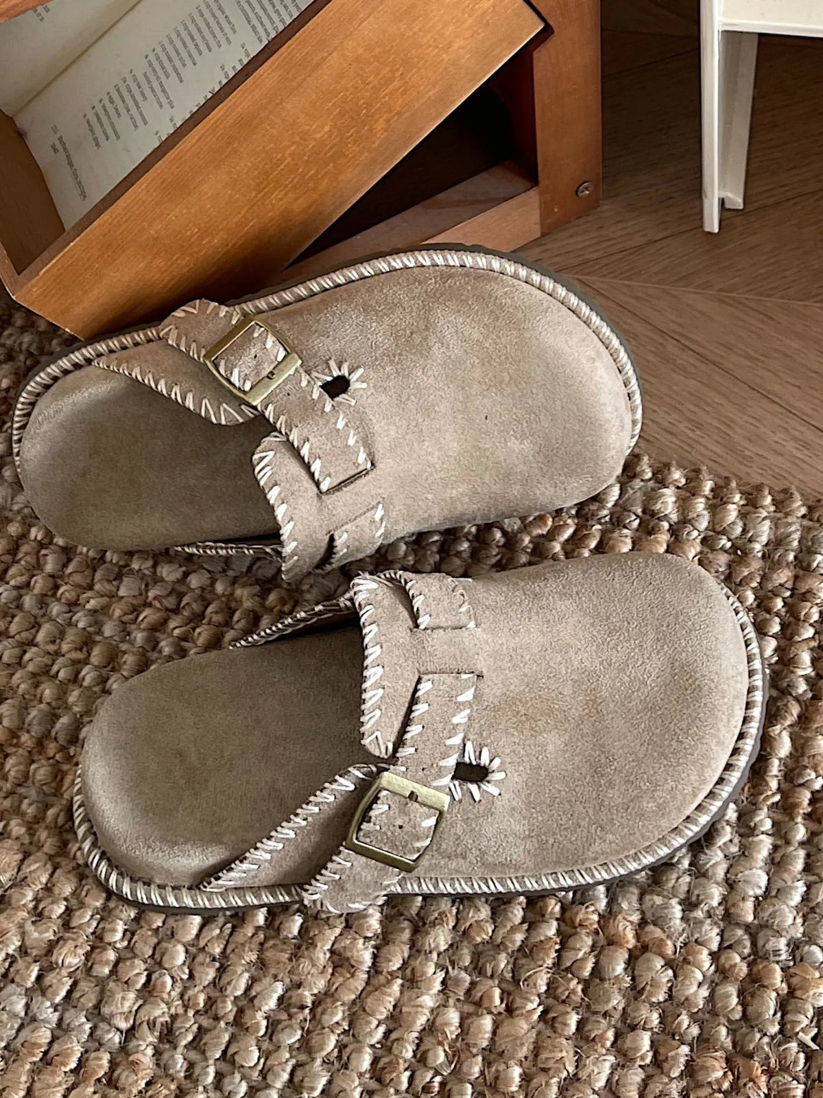 Round Toe Flats Slip-Ons, view 4