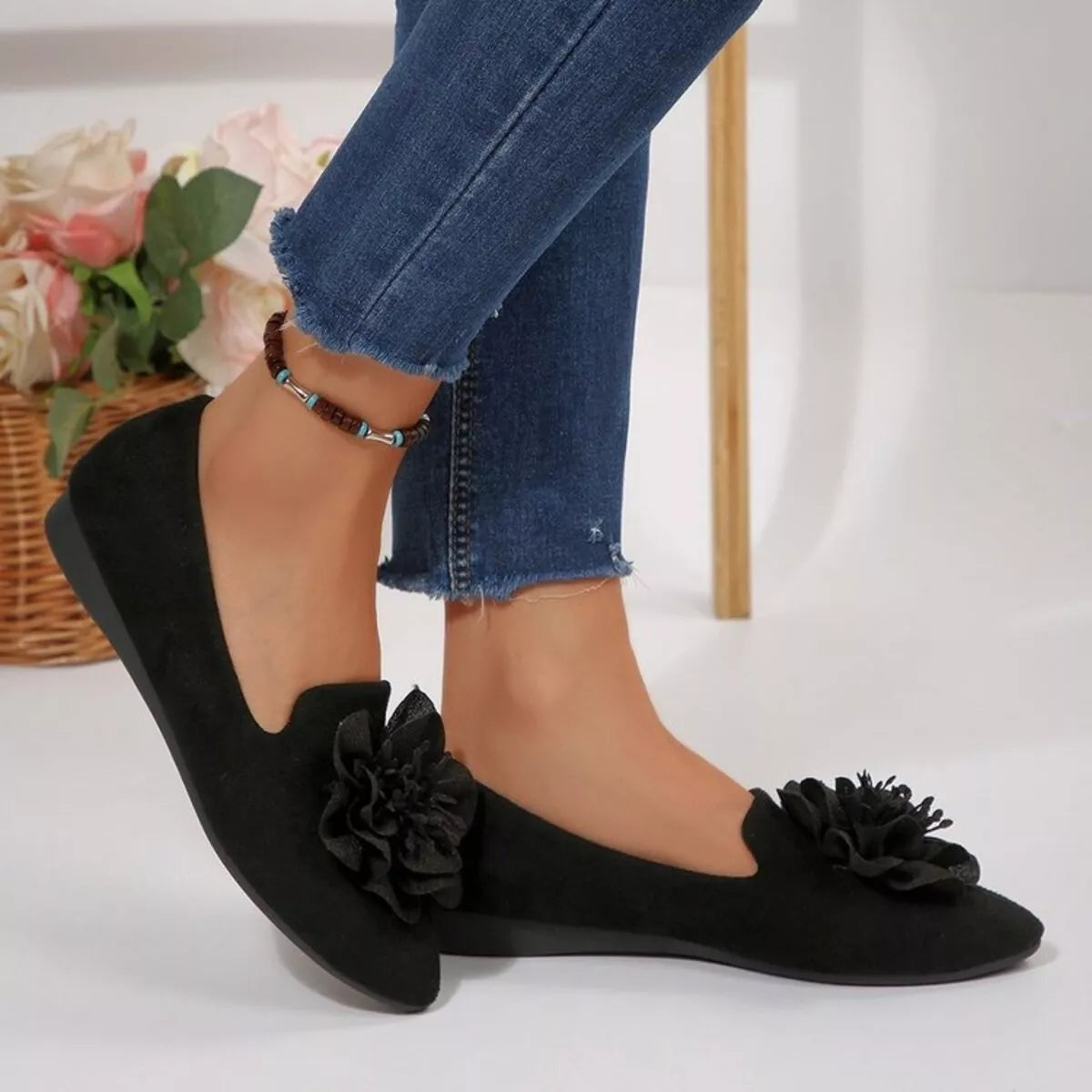 Flower Point Toe Flats Slip-Ons in Black, view 3
