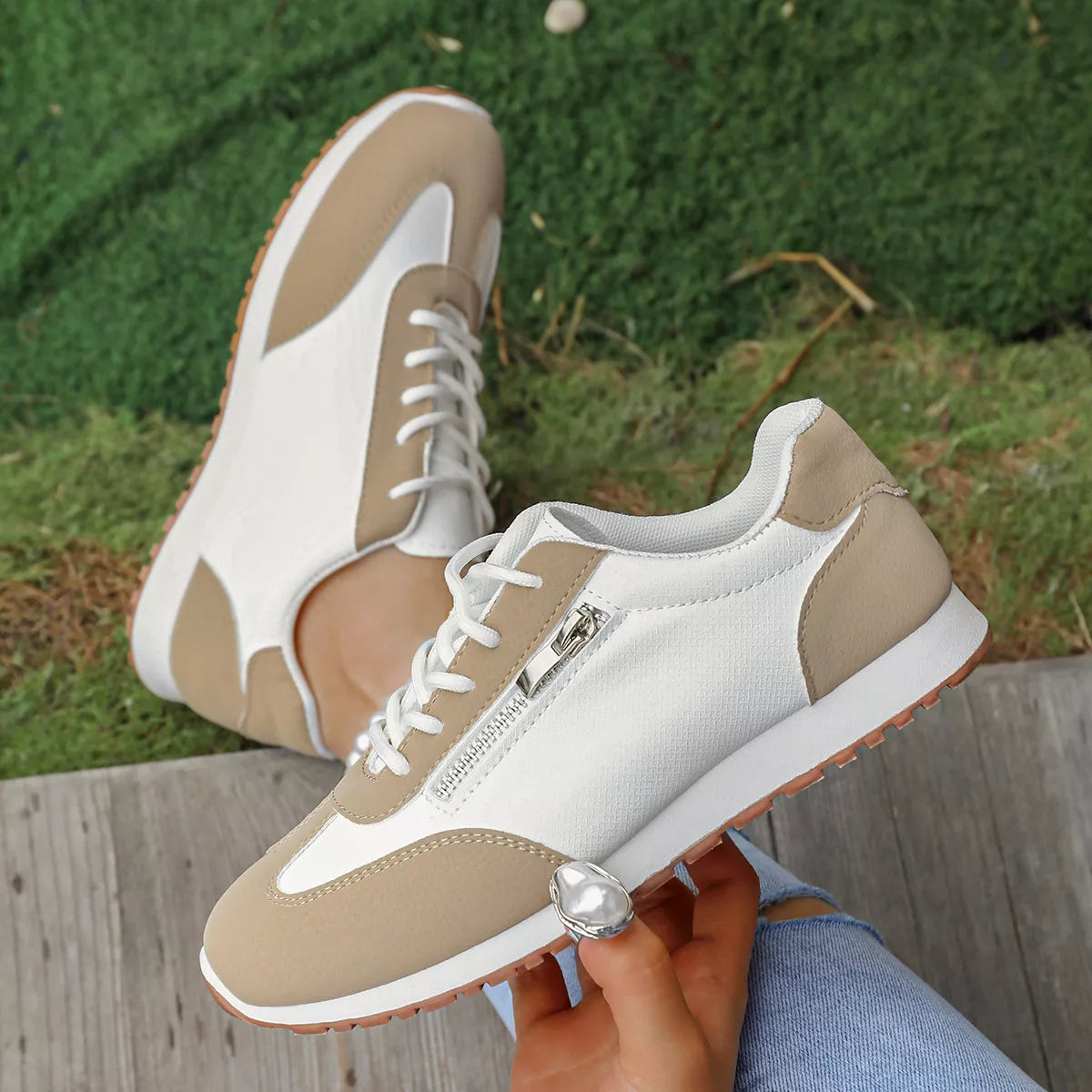 Round Toe Lace Up Sneakers - Lilixa.store