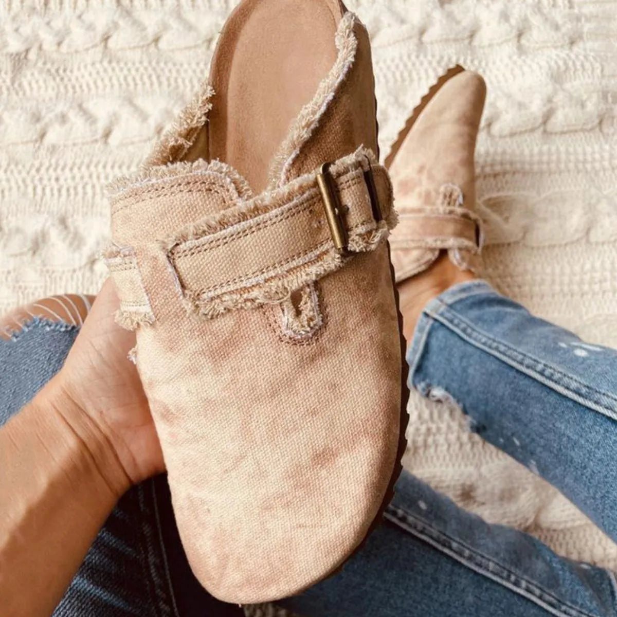 Round Toe Flats Loafers in Beige