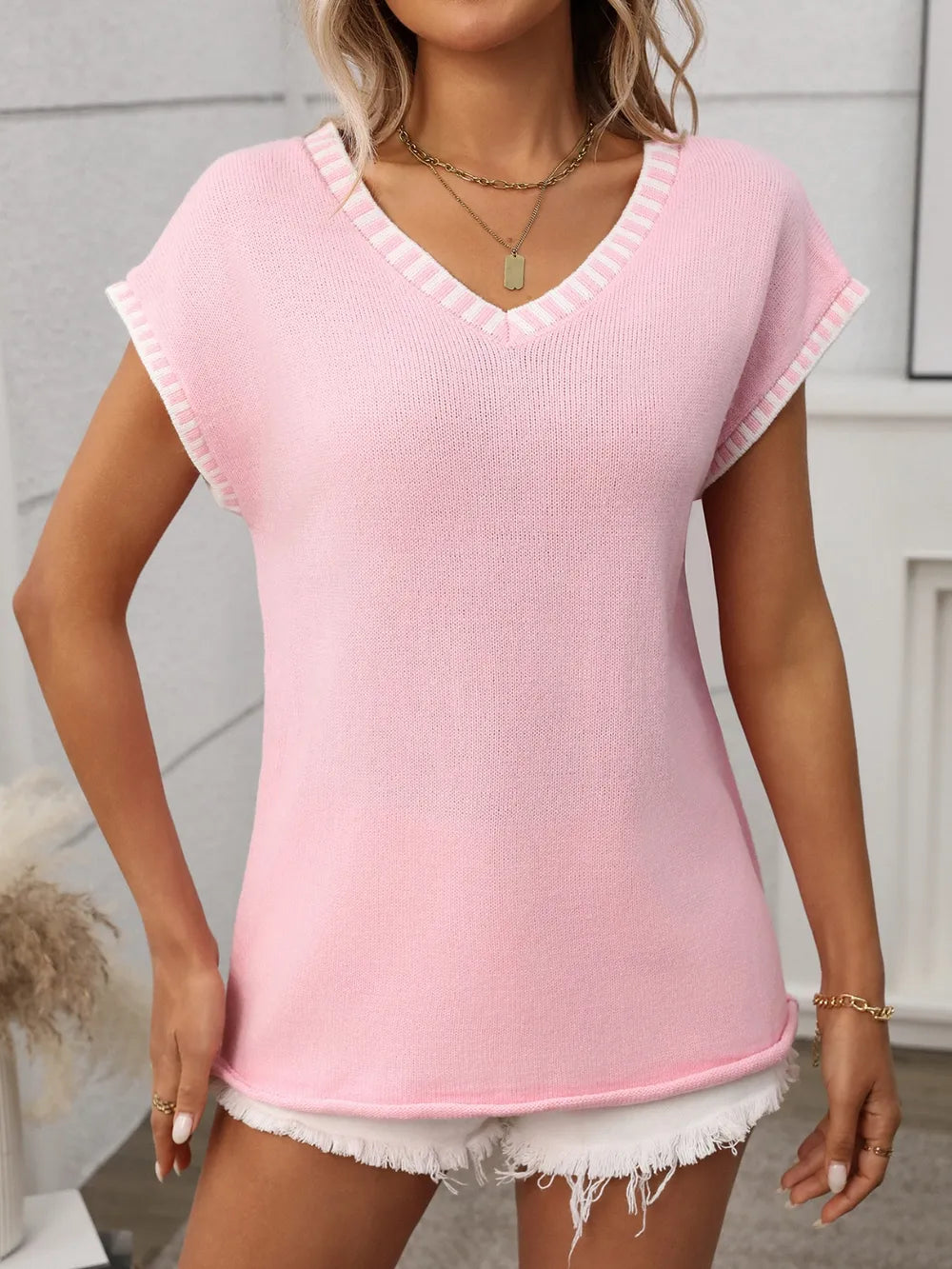 Contrast Trim V-Neck Short Sleeve Knit Top - Lilixa.store