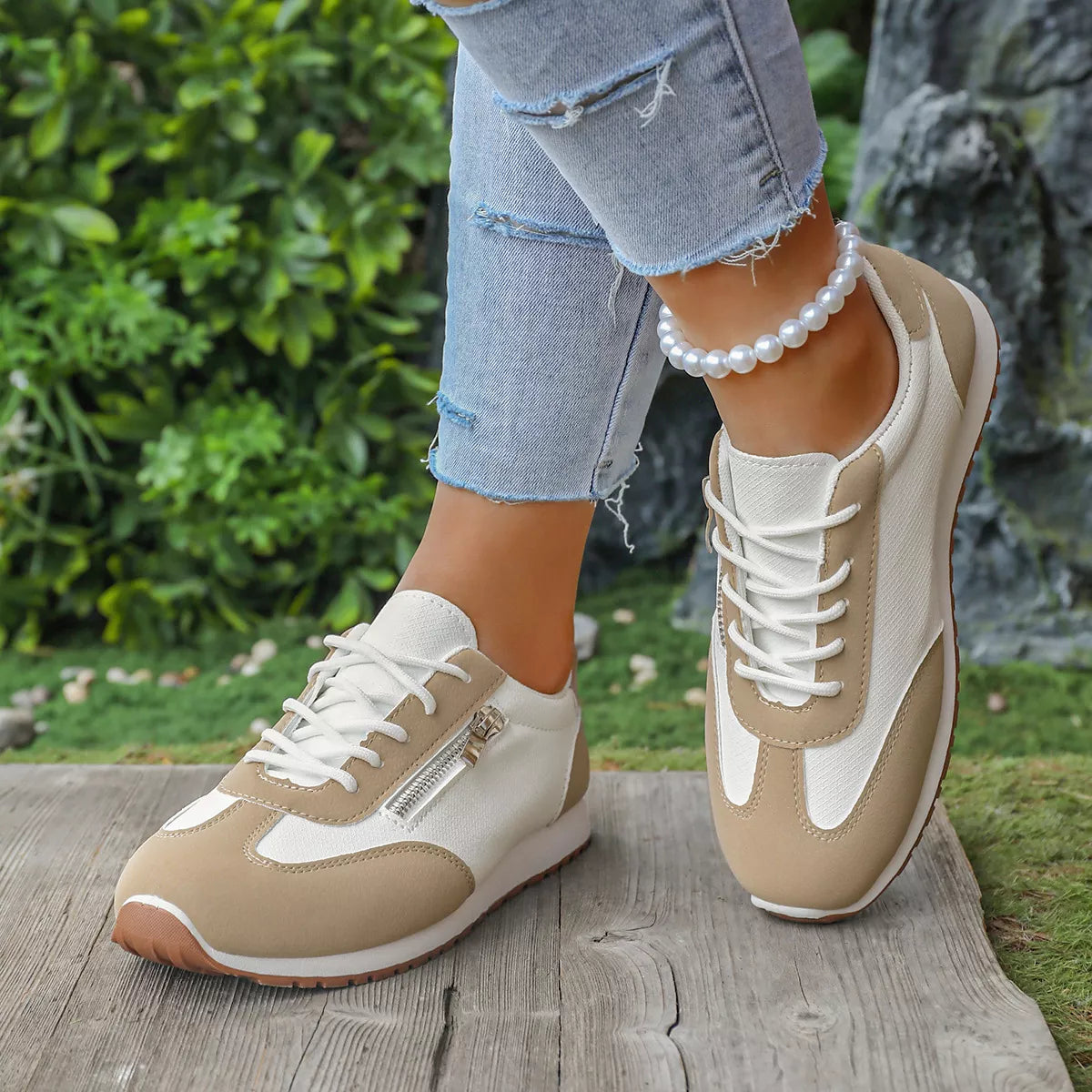Round Toe Lace Up Sneakers - Lilixa.store