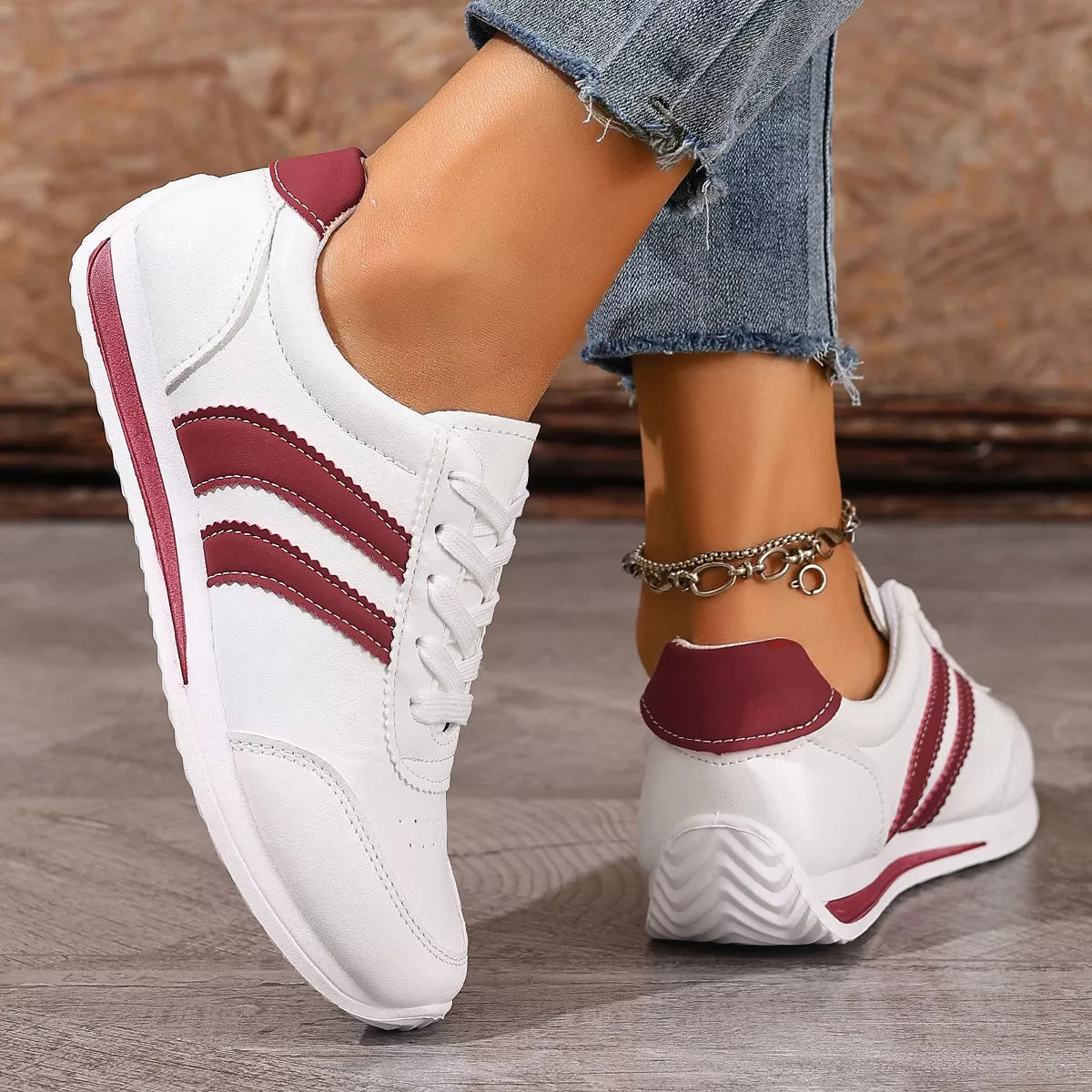 Round Toe Lace Up Sneakers