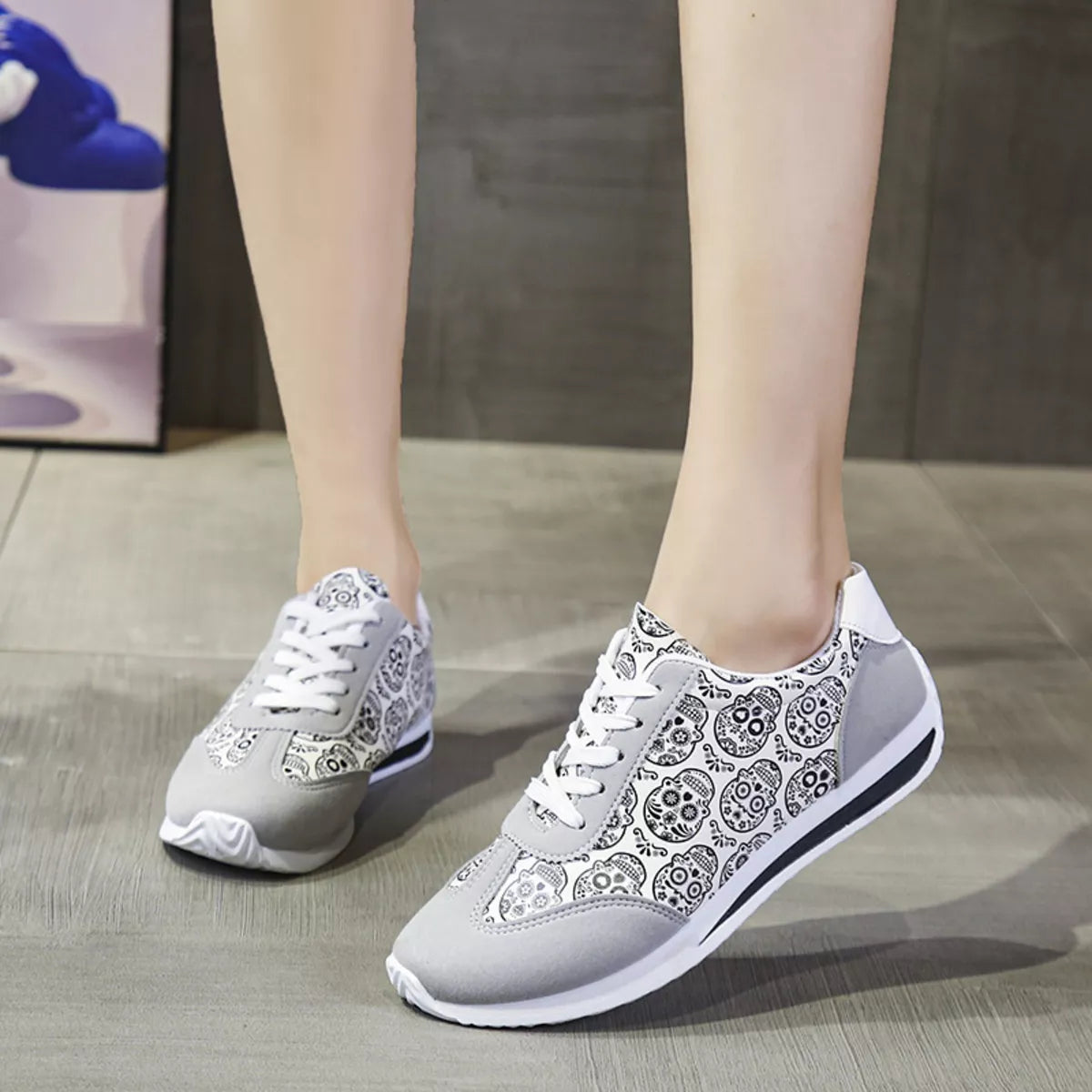 Skull Print Lace-Up Sneakers - Lilixa.store