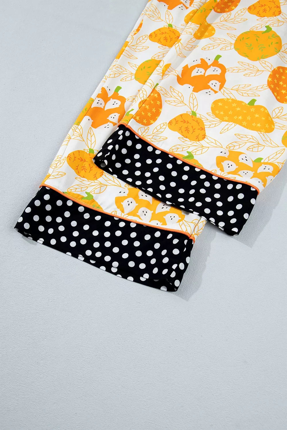 Short Sleeve Pumpkin Print Polka Dot Trim Pocket Placket Lounge Set - Lilixa.store