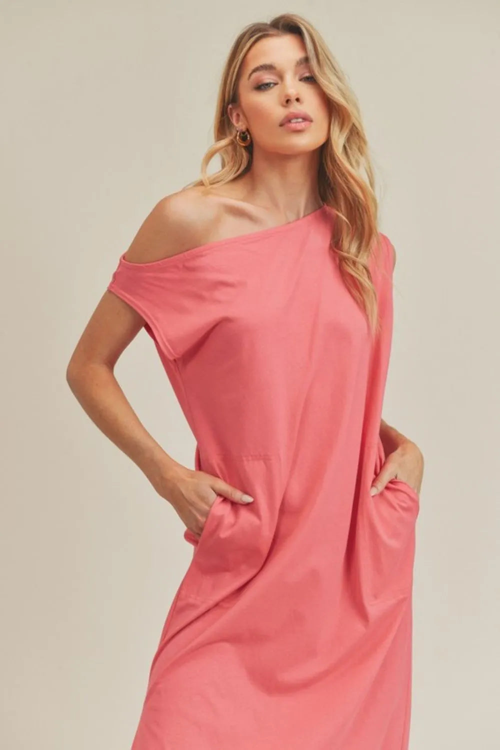 Aemi + Co Side Slit Round Neck Sleeveless Midi Dress - Lilixa.store