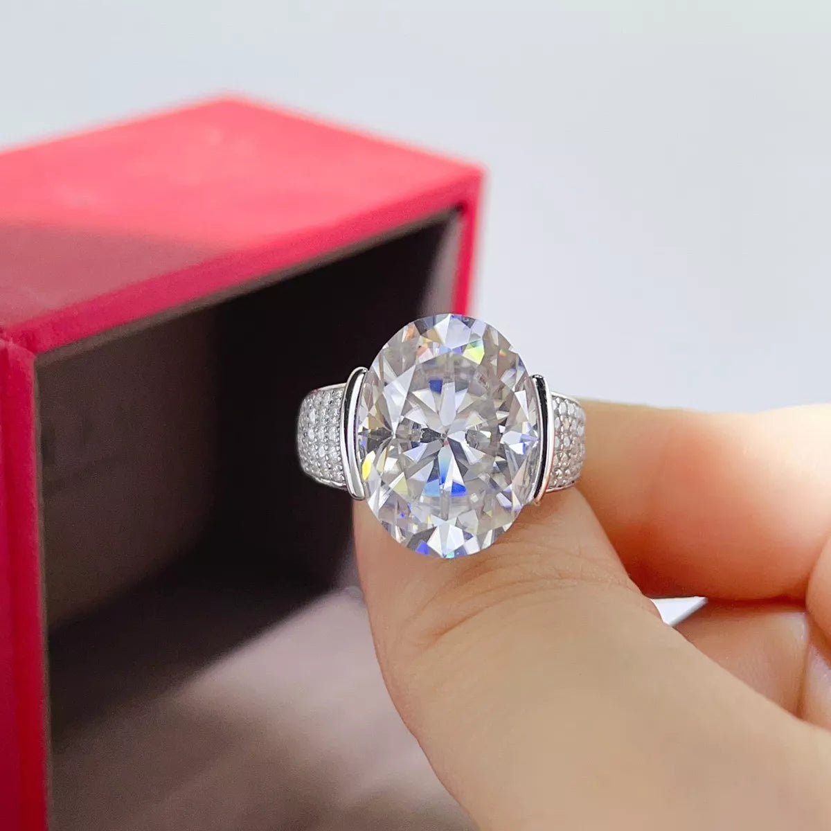 10 Karat Moissanit 925 Sterling Silber Ovalschliff-Ring