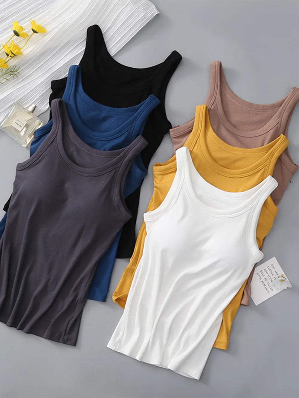 Round Neck Tank with Bra - Lilixa.store
