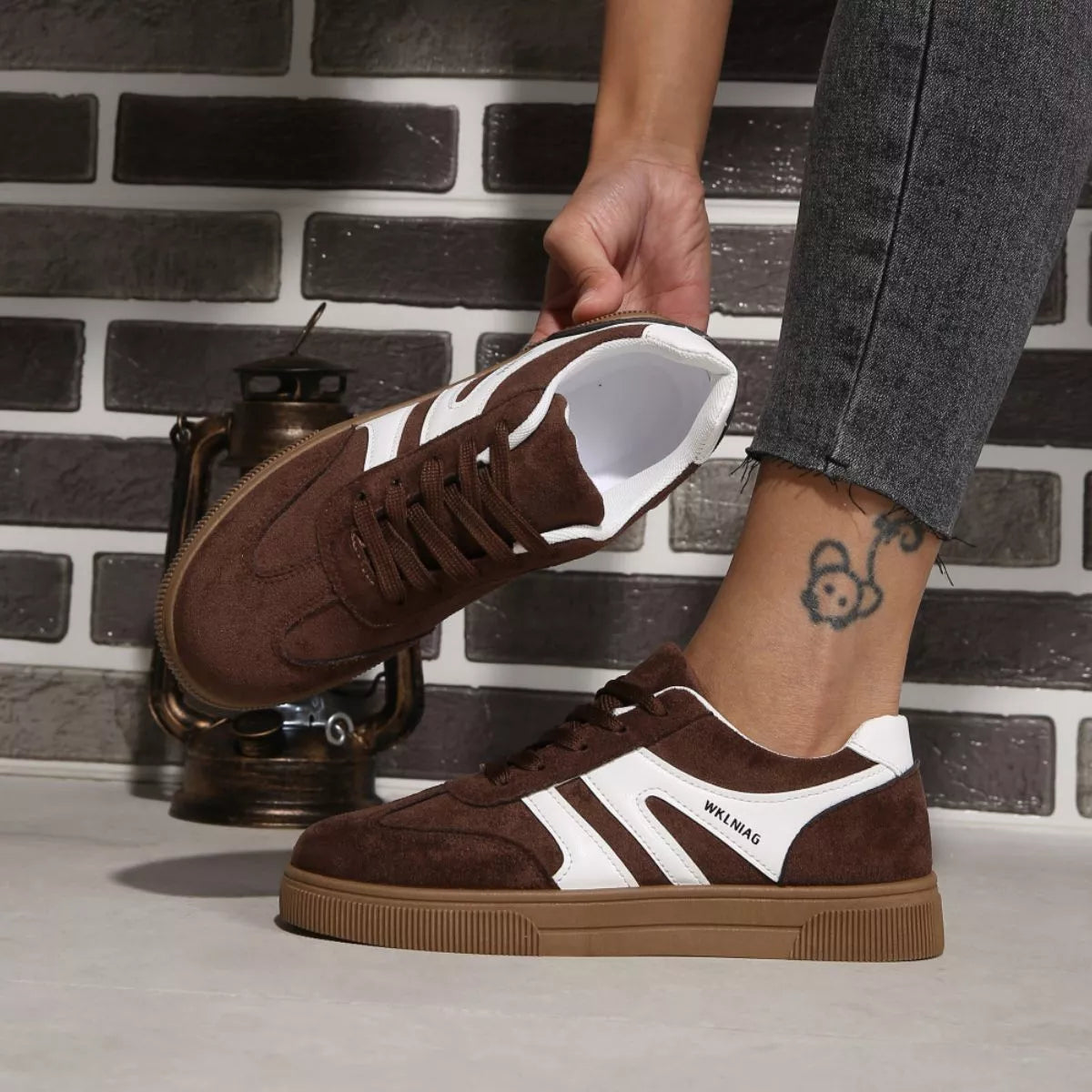 Round Toe Lace Up Sneakers - Lilixa.store