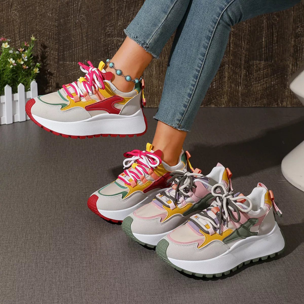 Round Toe Lace Up Sneakers - Lilixa.store