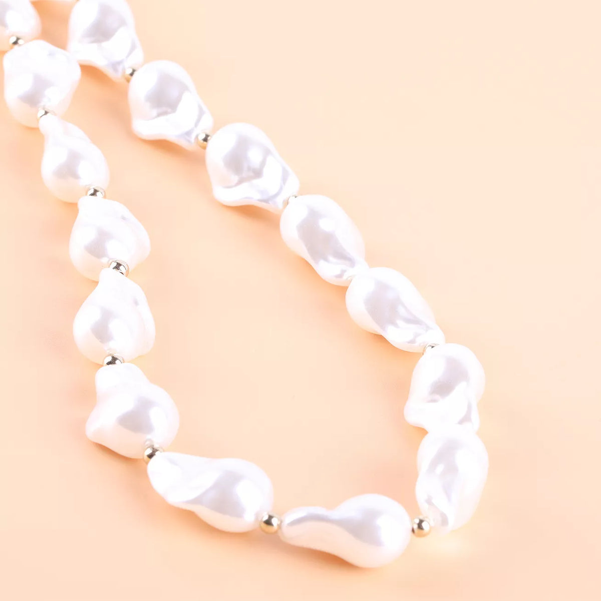 Synthetic Pearl Necklace with Toggle Clasp - Lilixa.store